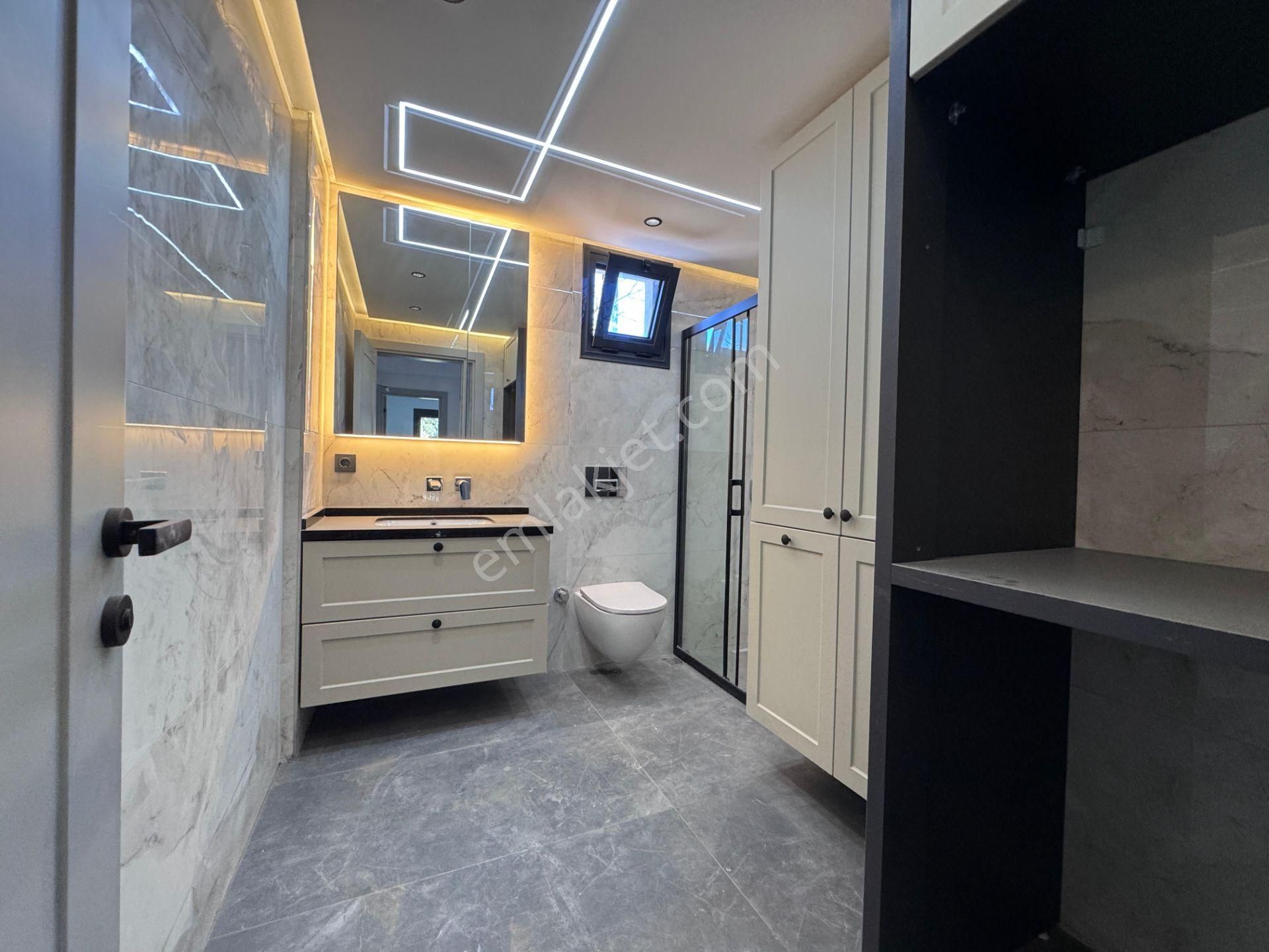 Bornova Çamiçi Mah Satılık 175 M2 Tripleks Lüks Villa - Görsel 16