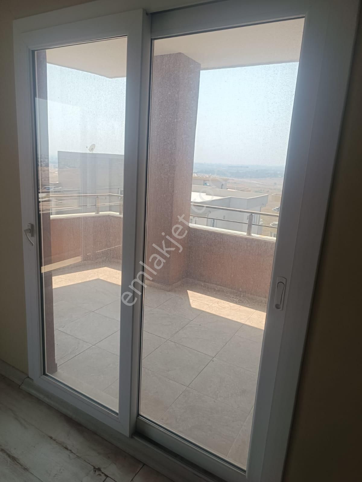 Adana Sarıçamda Bilim Teknoloji Yakınında Bulvara Yakın 3+1 Kapalı Mutfak Fırsat Kiralık Daire - Görsel 14