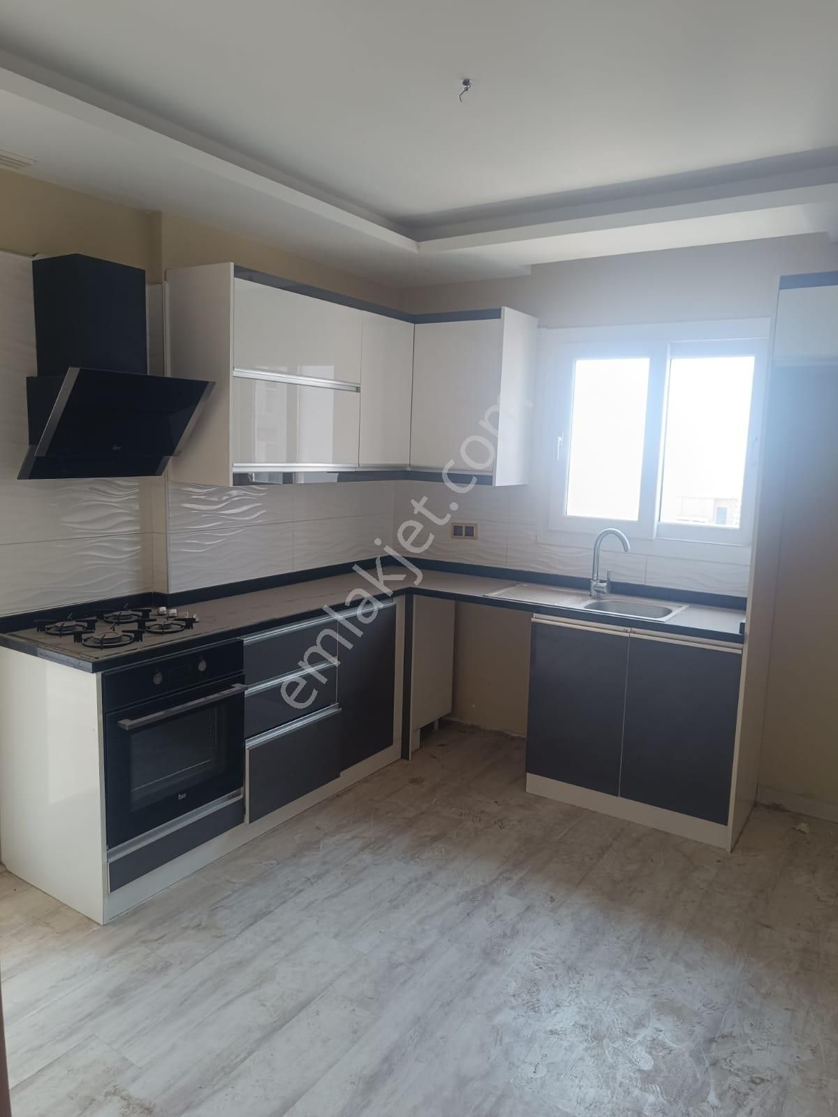 Adana Sarıçamda Bilim Teknoloji Yakınında Bulvara Yakın 3+1 Kapalı Mutfak Fırsat Kiralık Daire - Görsel 12
