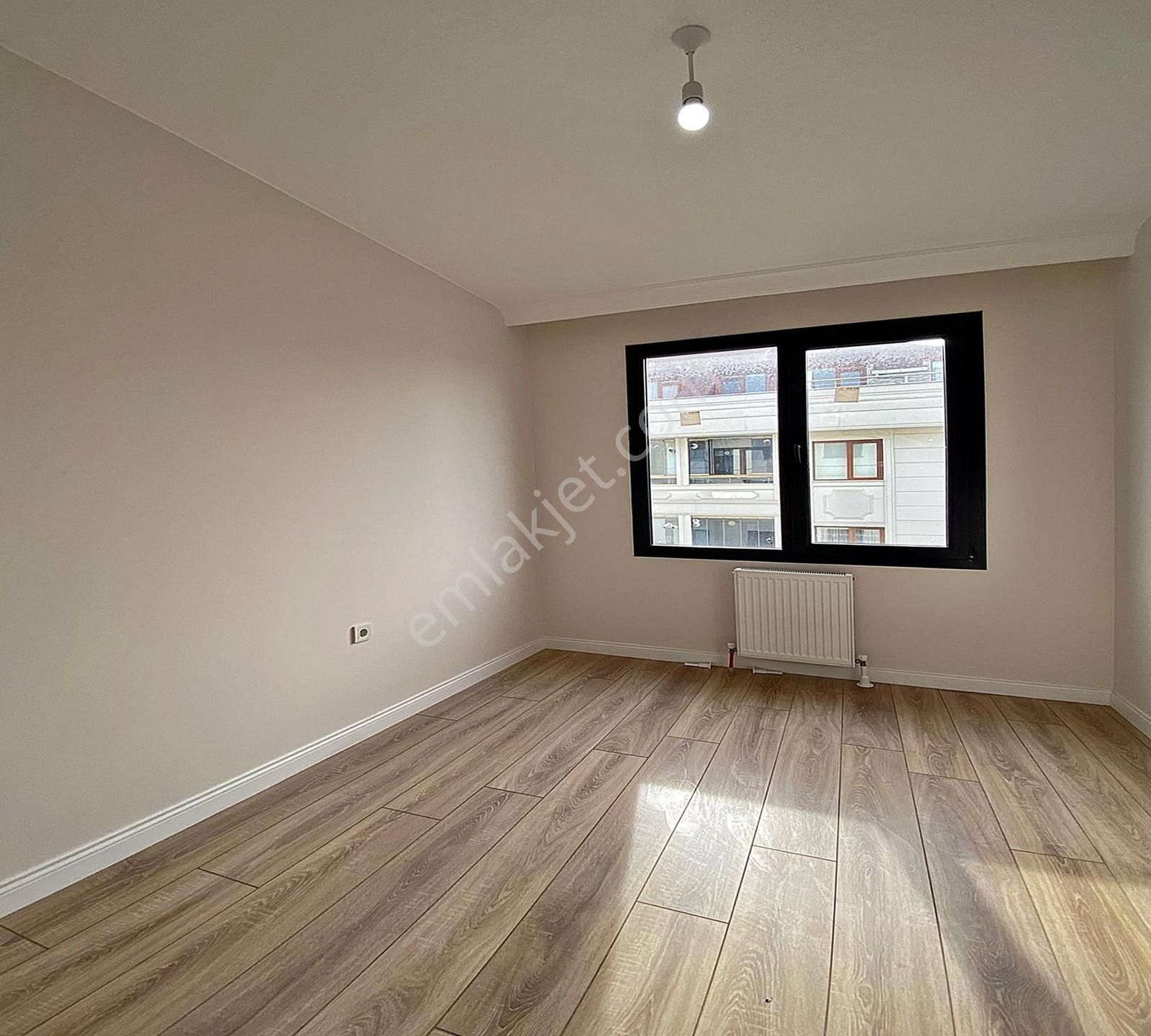 Beylikdüzü Kolejler Bölgesi'nde Sıfır 2+1 Arakat Satılık Daire - Görsel 18