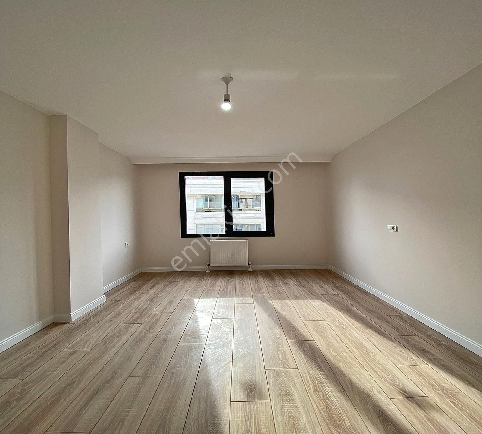 Beylikdüzü Kolejler Bölgesi'nde Sıfır 2+1 Arakat Satılık Daire - Görsel 9