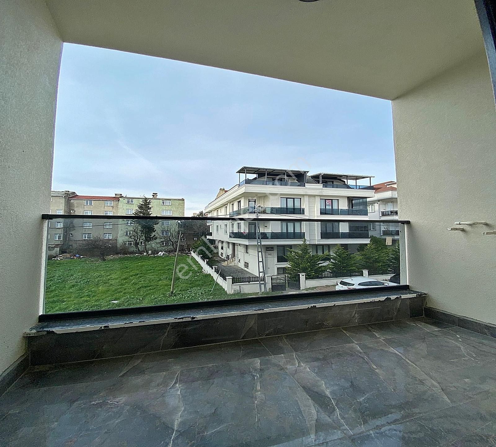 Beylikdüzü Kolejler Bölgesi'nde Sıfır 2+1 Arakat Satılık Daire - Görsel 6