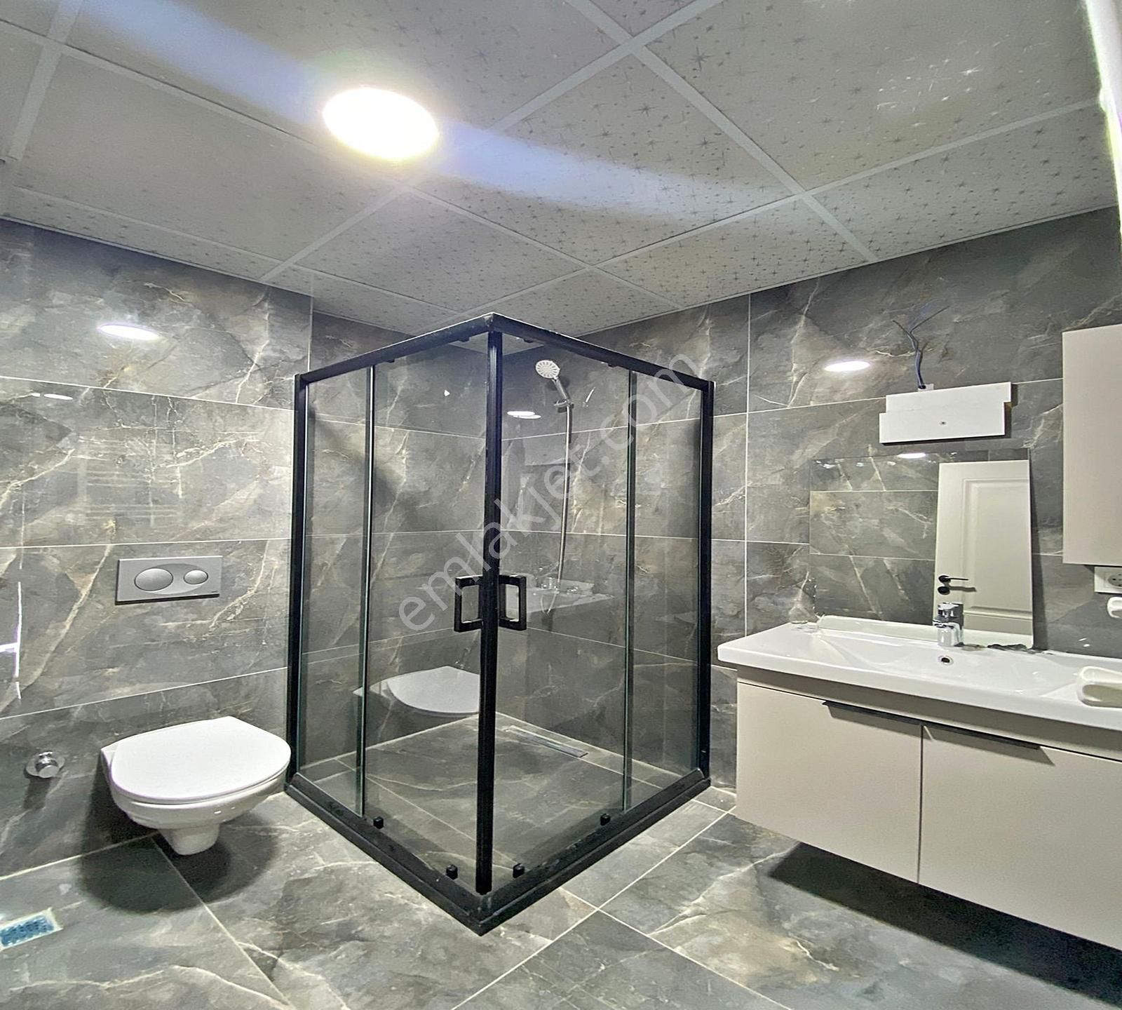 Beylikdüzü Kolejler Bölgesi'nde Sıfır 2+1 Arakat Satılık Daire - Görsel 15