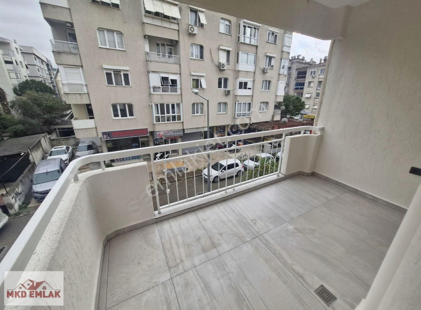 Bahriye Üçok Bulvarı Yakını 3+1 Köşe Tadilatlı Otoparklı Satılık - Görsel 11