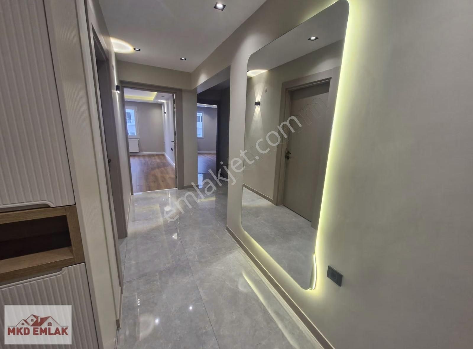 Bahriye Üçok Bulvarı Yakını 3+1 Köşe Tadilatlı Otoparklı Satılık - Görsel 22