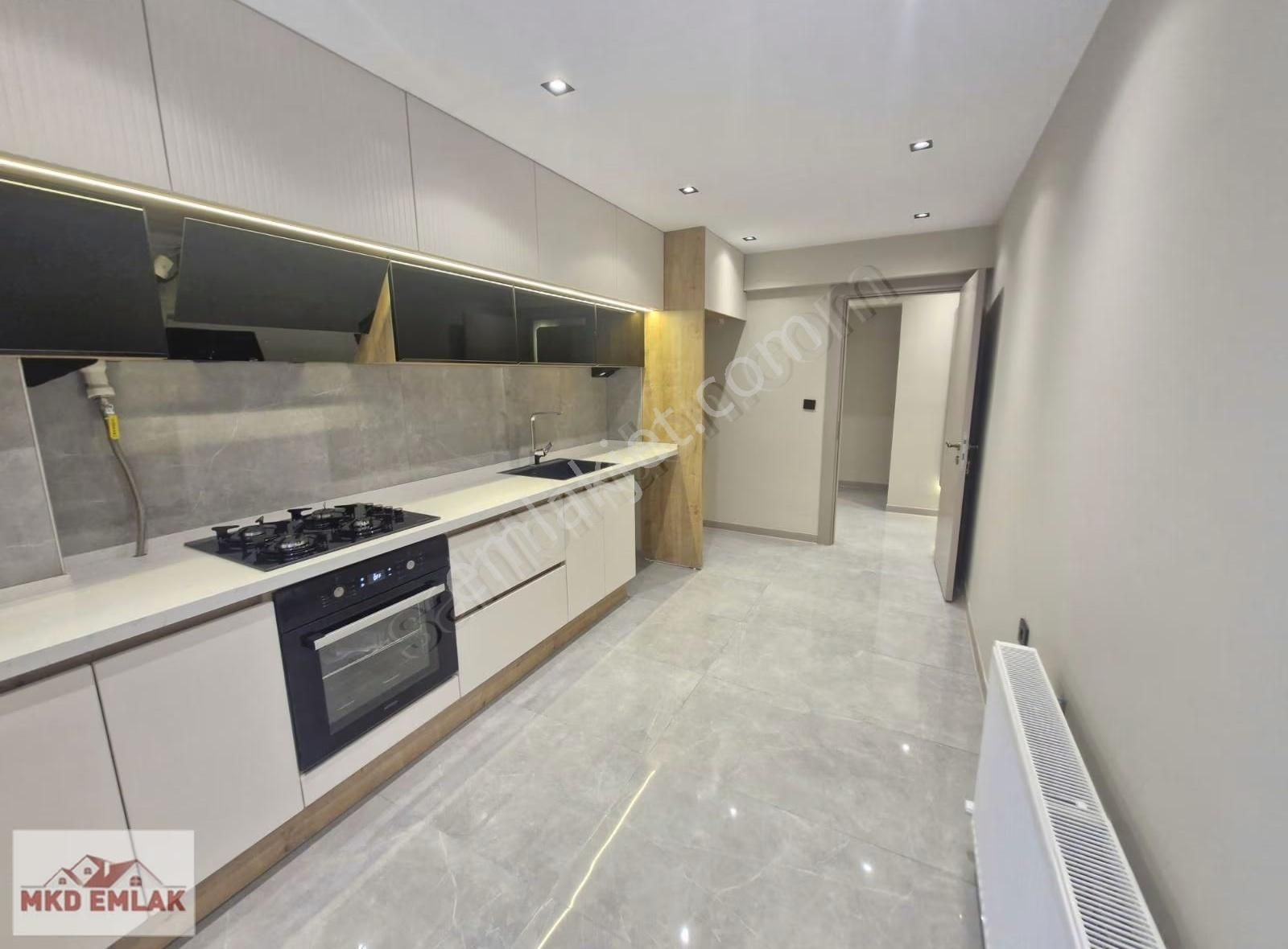 Bahriye Üçok Bulvarı Yakını 3+1 Köşe Tadilatlı Otoparklı Satılık - Görsel 19