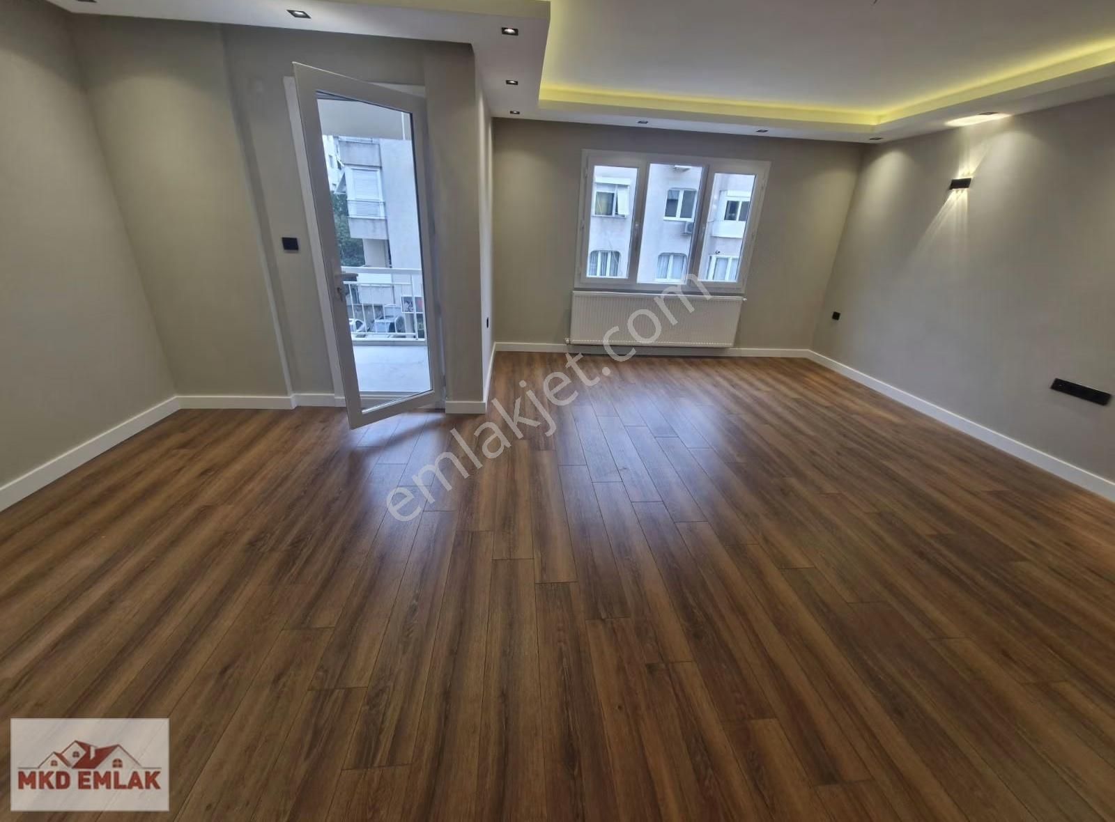 Bahriye Üçok Bulvarı Yakını 3+1 Köşe Tadilatlı Otoparklı Satılık - Görsel 17