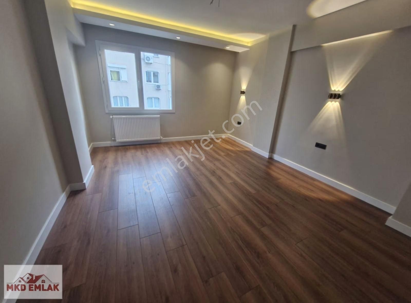 Bahriye Üçok Bulvarı Yakını 3+1 Köşe Tadilatlı Otoparklı Satılık - Görsel 16