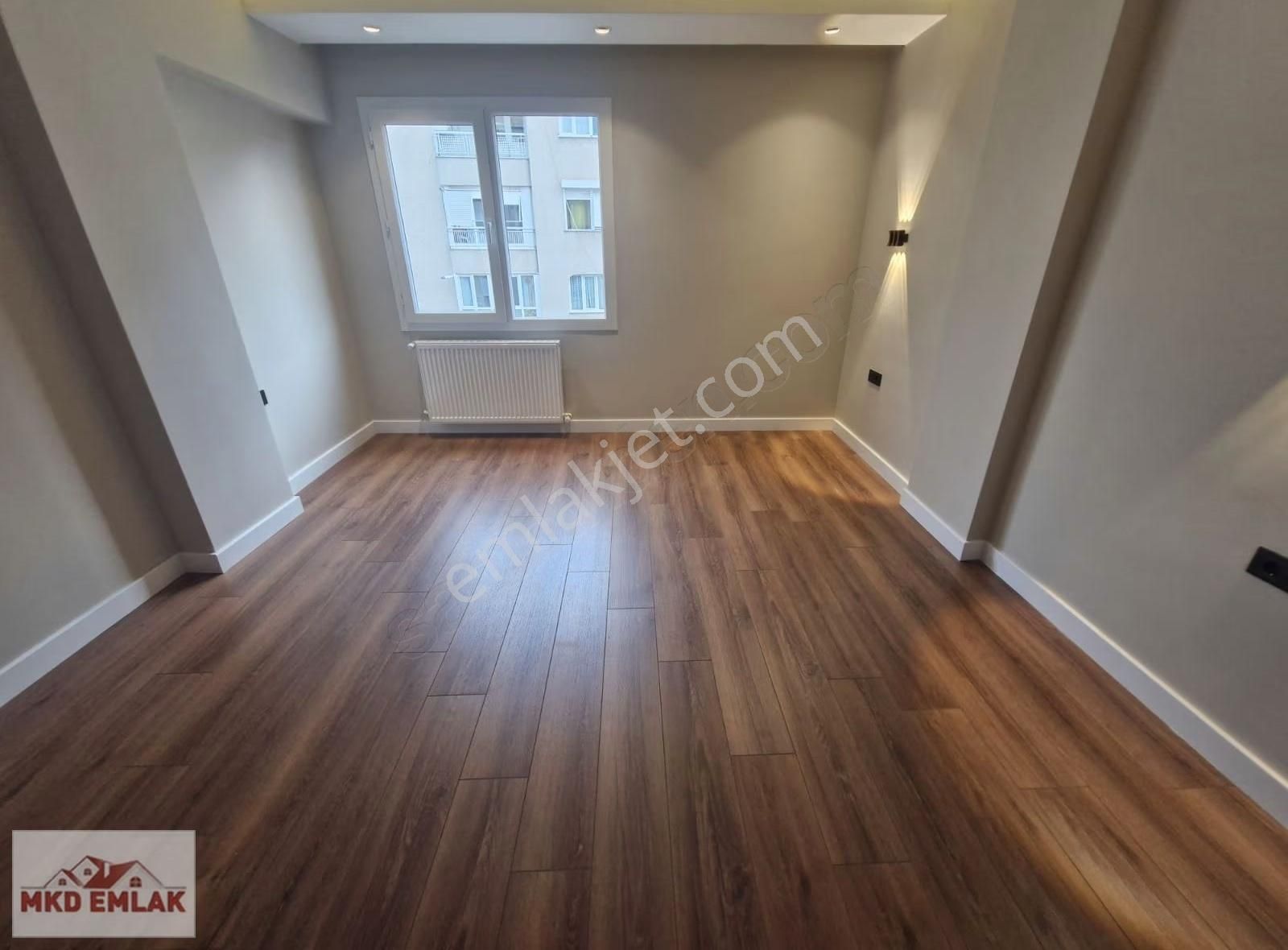 Bahriye Üçok Bulvarı Yakını 3+1 Köşe Tadilatlı Otoparklı Satılık - Görsel 6