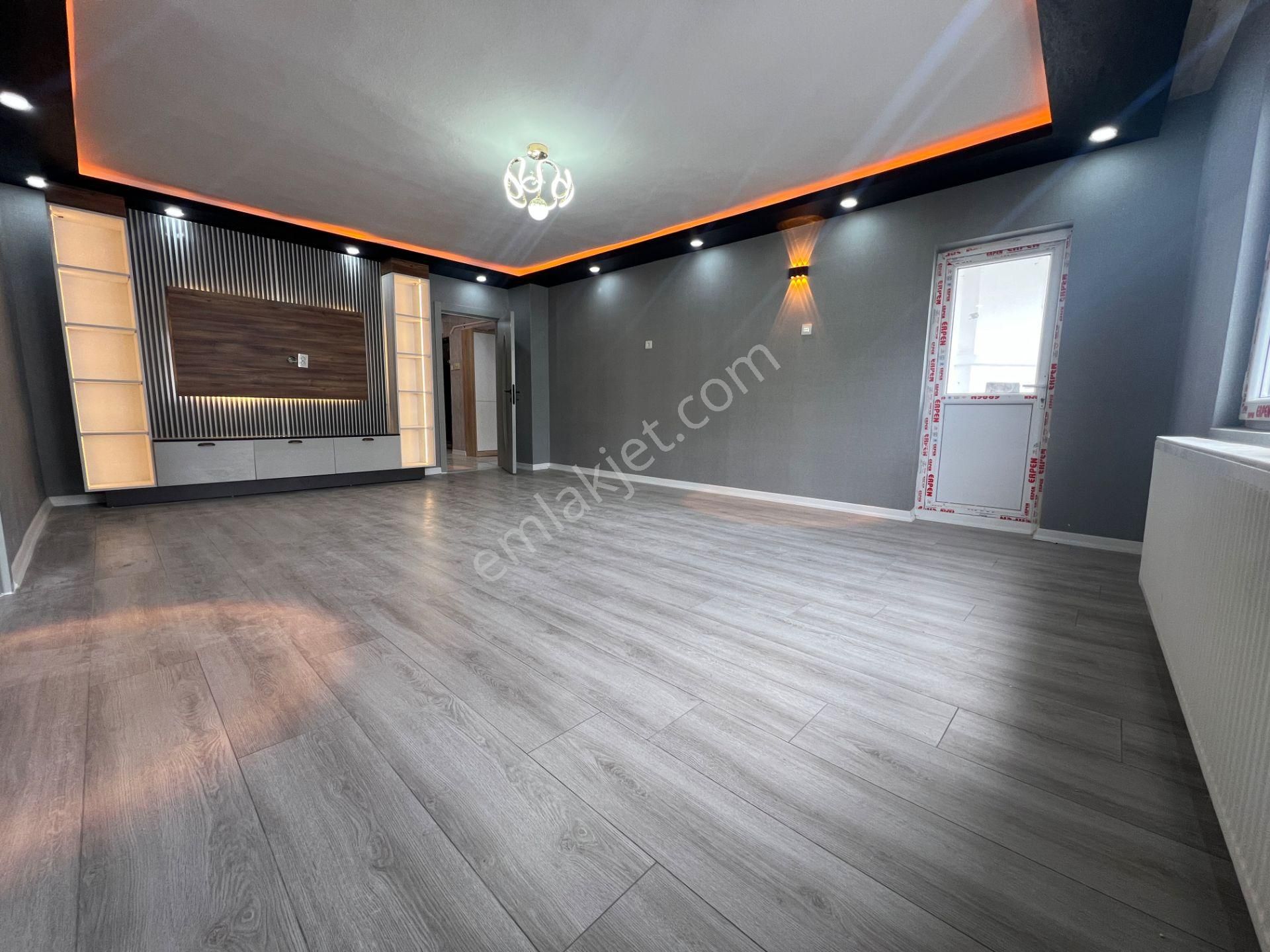 Sincan Plevne Mh 125m2 3.arakat Bosnacaddesı Uzerı Satılık Daire