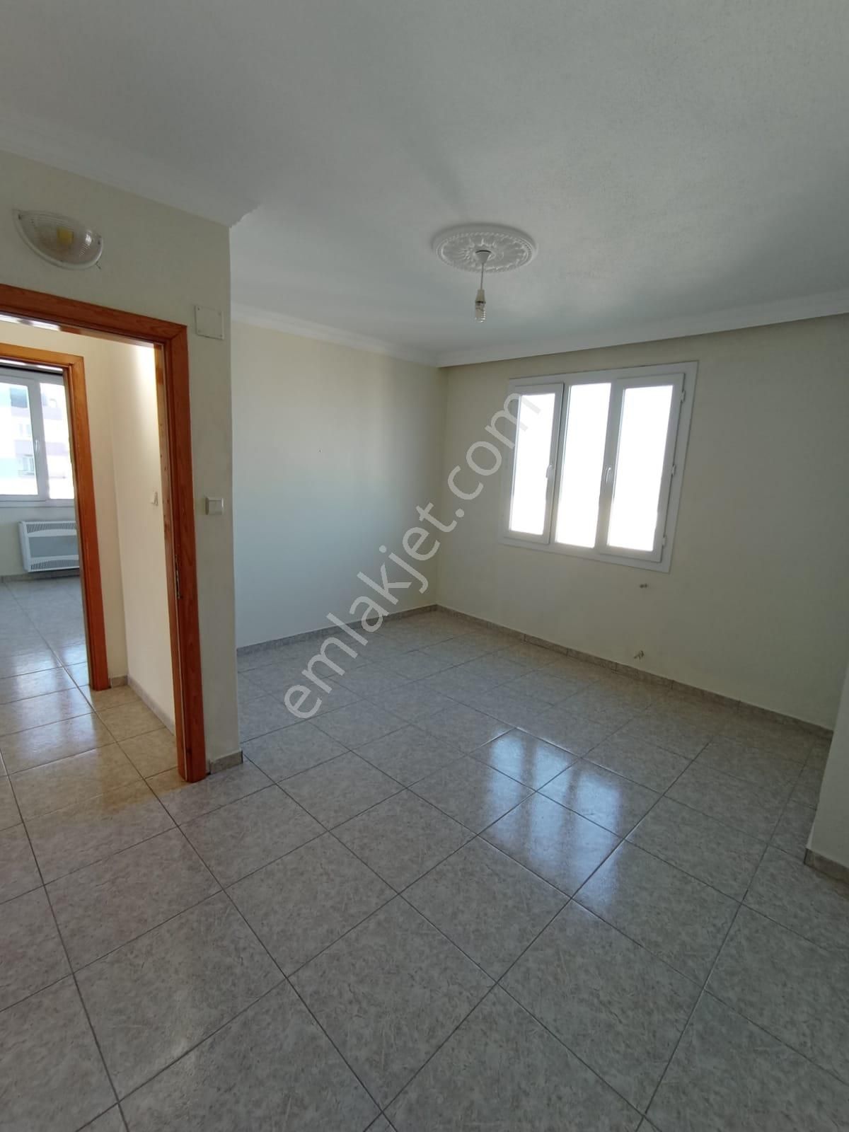 Adana Sarıçam Orhangazi Yol Üzerinde Doğalgazlı Kiralık Fırsat Daire