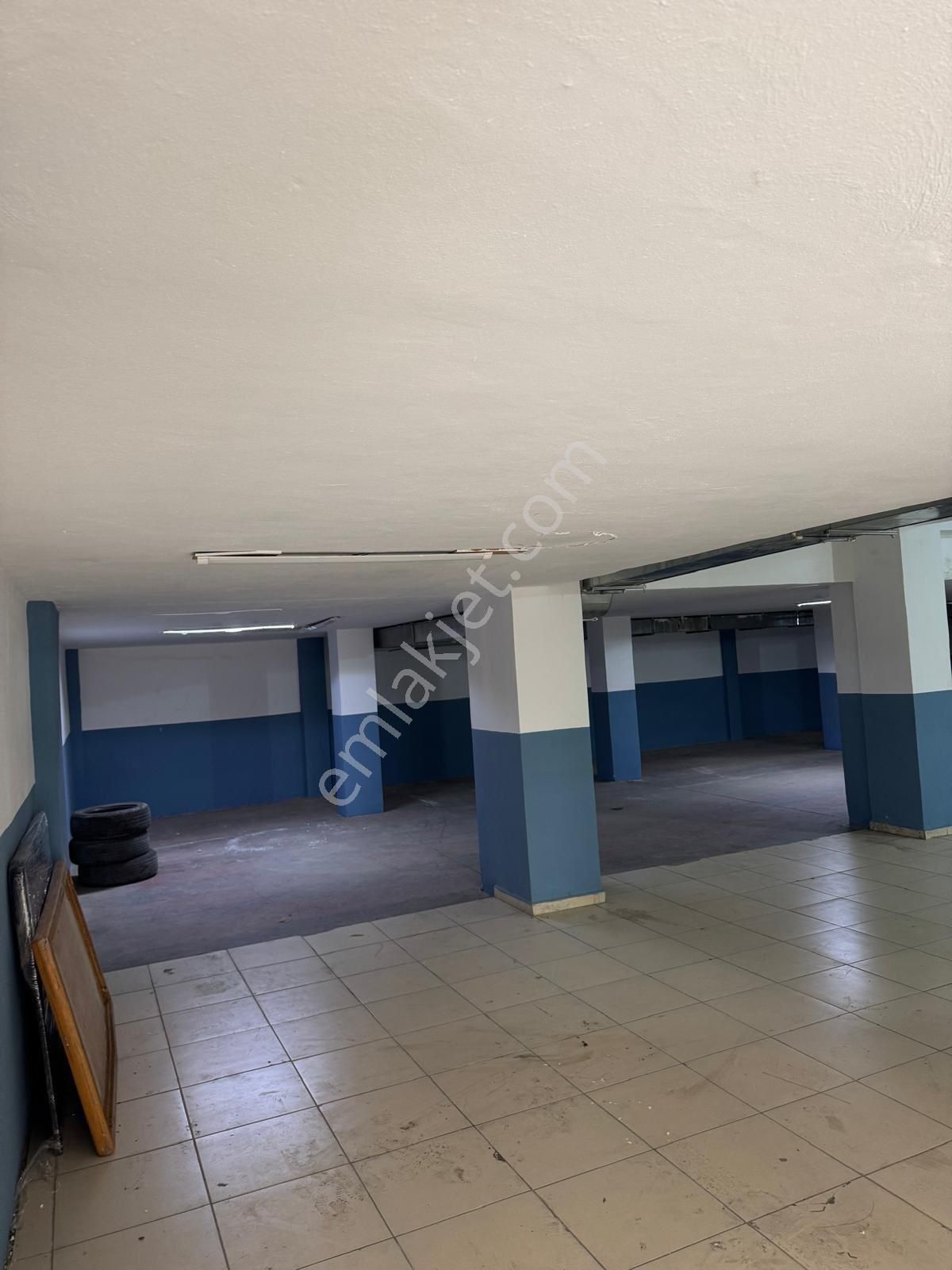 Tevfikbey Mahallesinde 500 M2 Araç Girişine Uygun Dükkan - Görsel 12