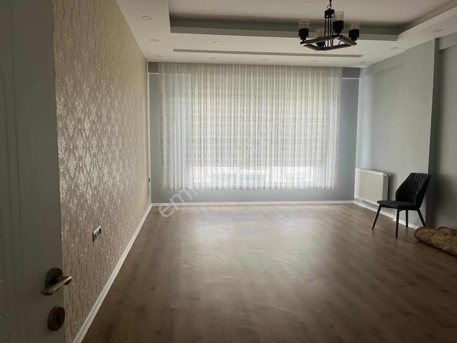 Atakent'te Eşyalı Kiralık 3+1 Daire - Görsel 11