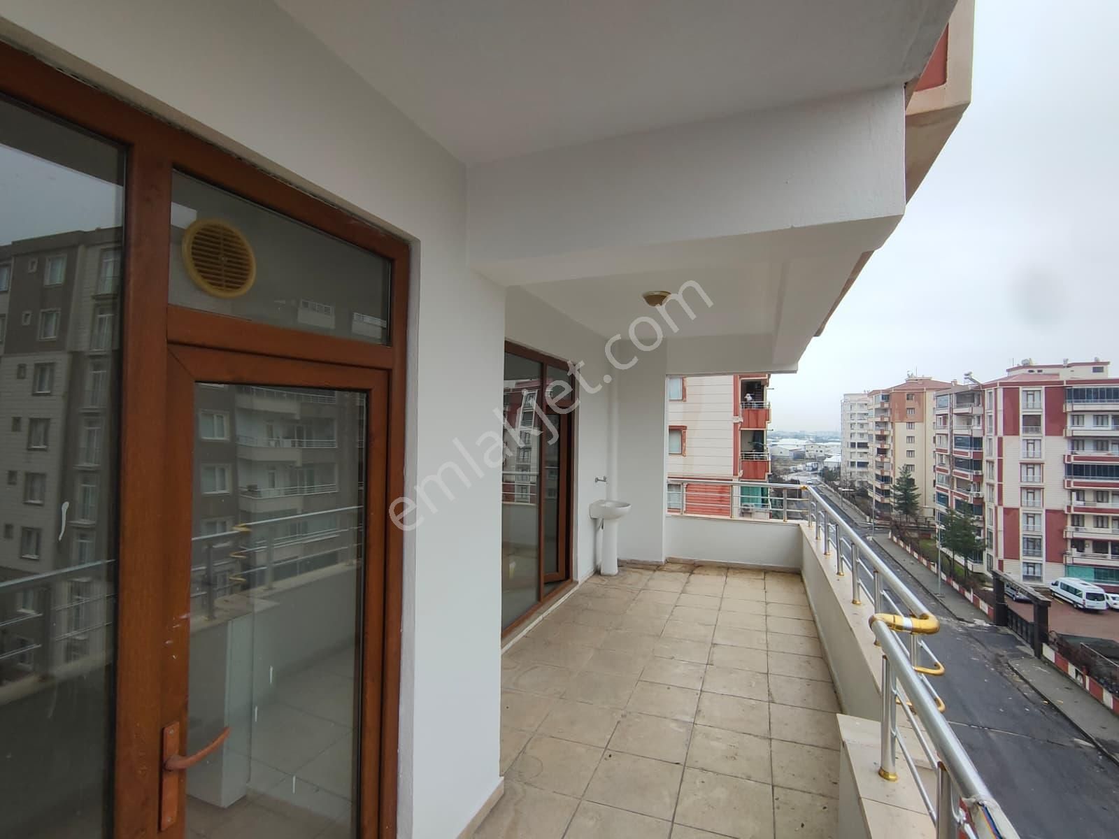 Bağcılarda Gökkuşağı Düğün Salonu Civarı İki Daire Üzeri Satılık 3+1 Daire - Görsel 11