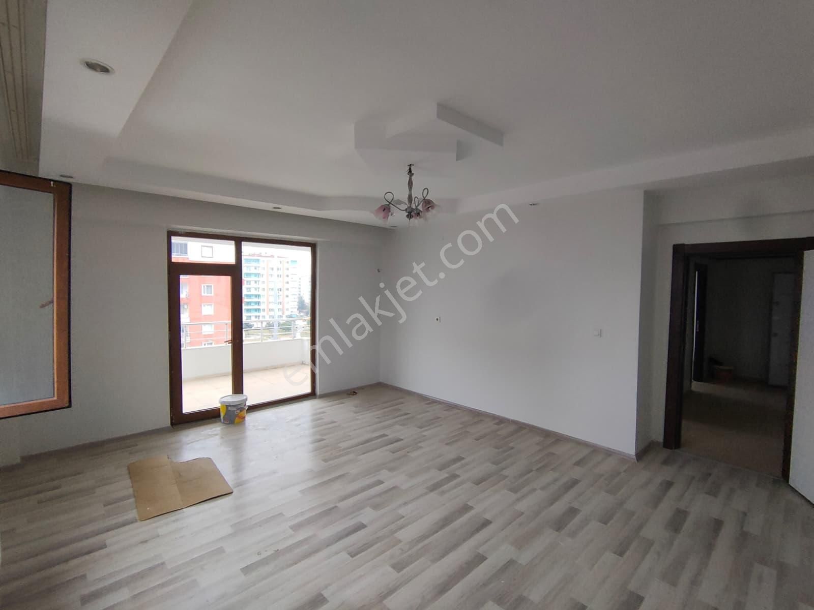Bağcılarda Gökkuşağı Düğün Salonu Civarı İki Daire Üzeri Satılık 3+1 Daire - Görsel 2