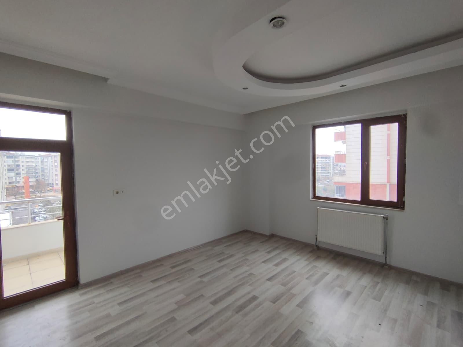 Bağcılarda Gökkuşağı Düğün Salonu Civarı İki Daire Üzeri Satılık 3+1 Daire - Görsel 7