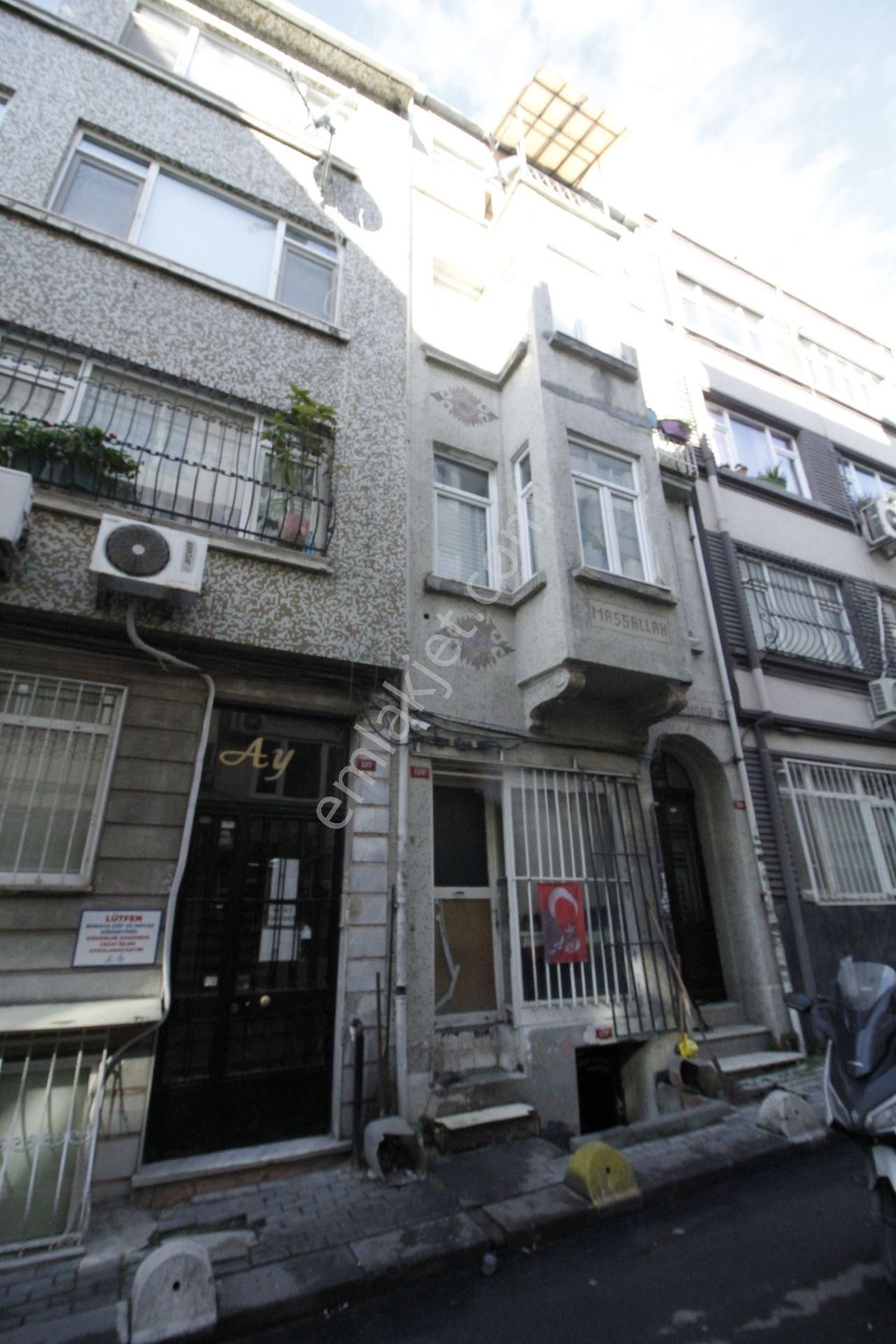 Şişli Ergenekon'da Tarihi Eser Niteliğinde 5 Katlı Bina - Görsel 4