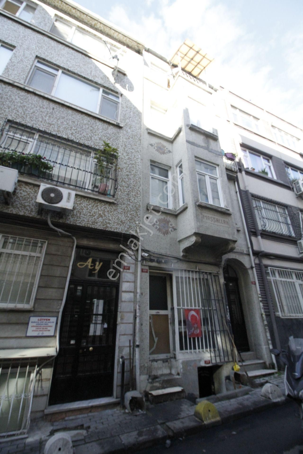 Şişli Ergenekon'da Tarihi Eser Niteliğinde 5 Katlı Bina - Görsel 3