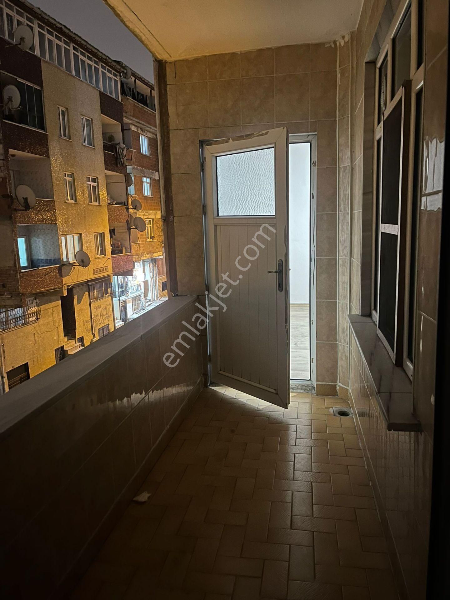 Aydın İnş.esentepe Mah 4+1 140m2 2.kat - Görsel 9