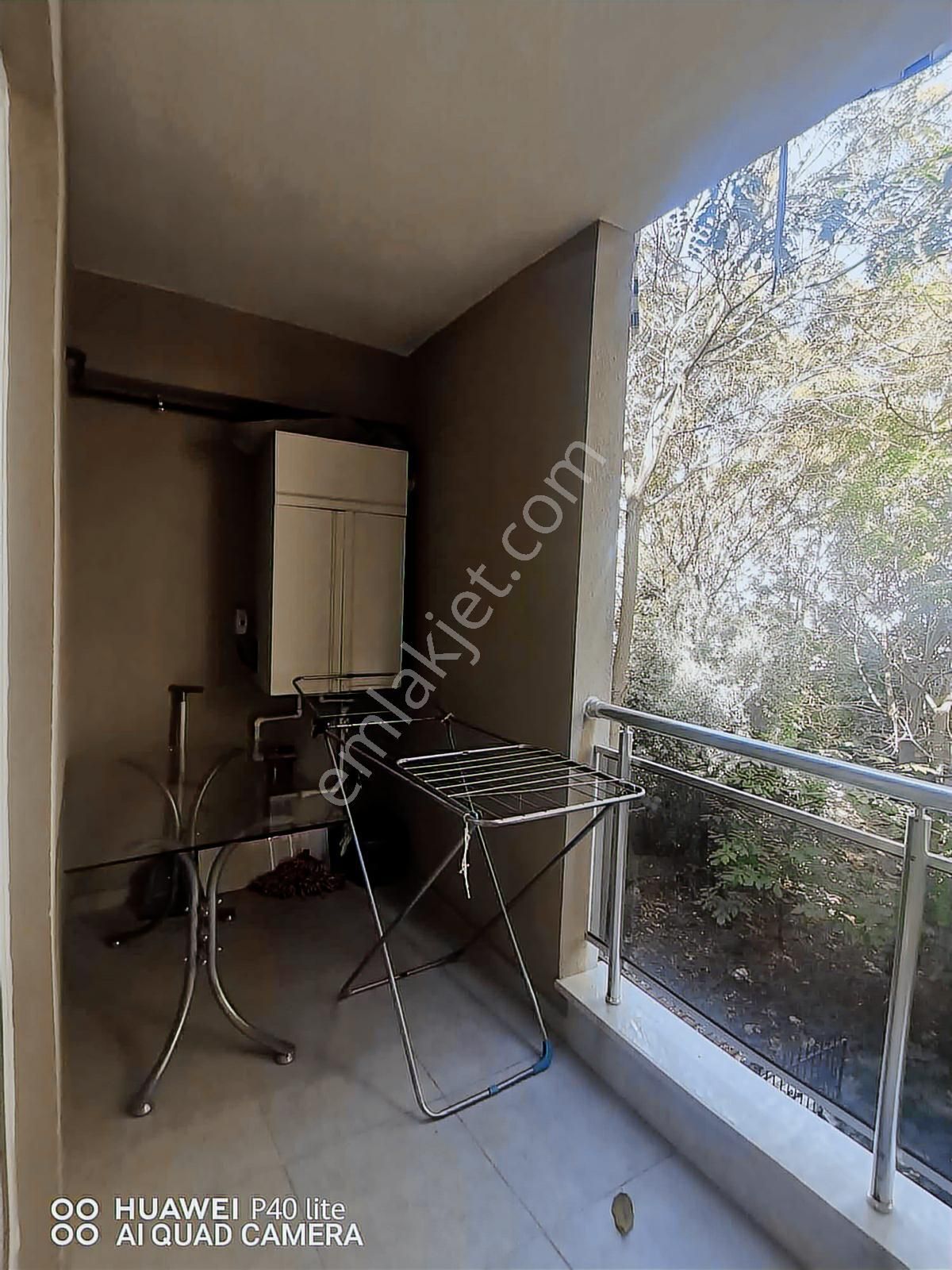 Merkezde Lise Tugay Çınar Mevkide Arakat 1+1 *balkonlu Apart - Görsel 8