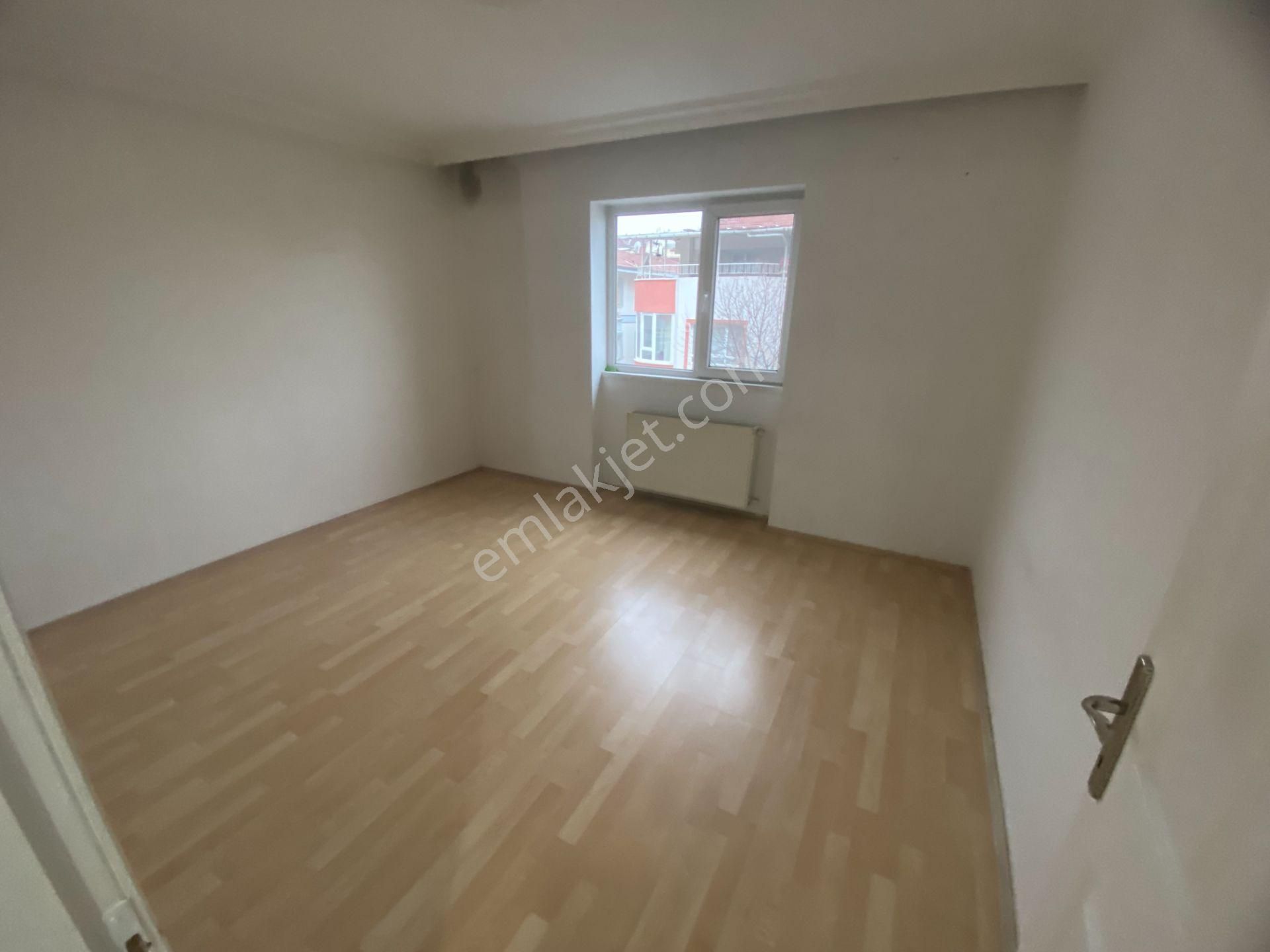 Süvari Mah. Güneş Durağı Yakını 3.kat 3+1 Geniş Kiralık Daire - Görsel 24