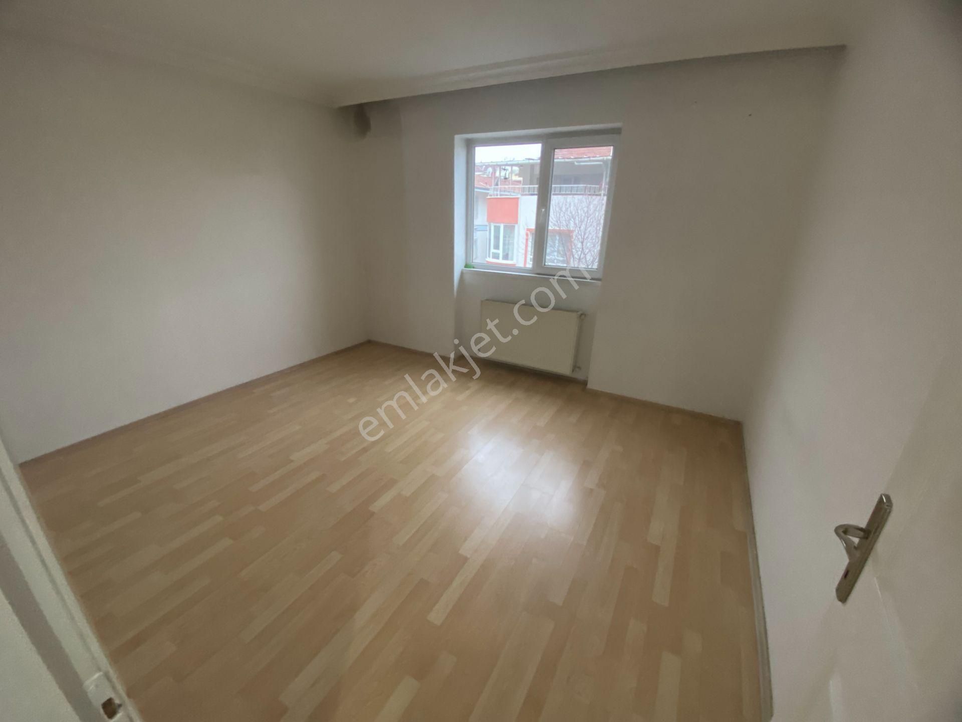 Süvari Mah. Güneş Durağı Yakını 3.kat 3+1 Geniş Kiralık Daire - Görsel 16