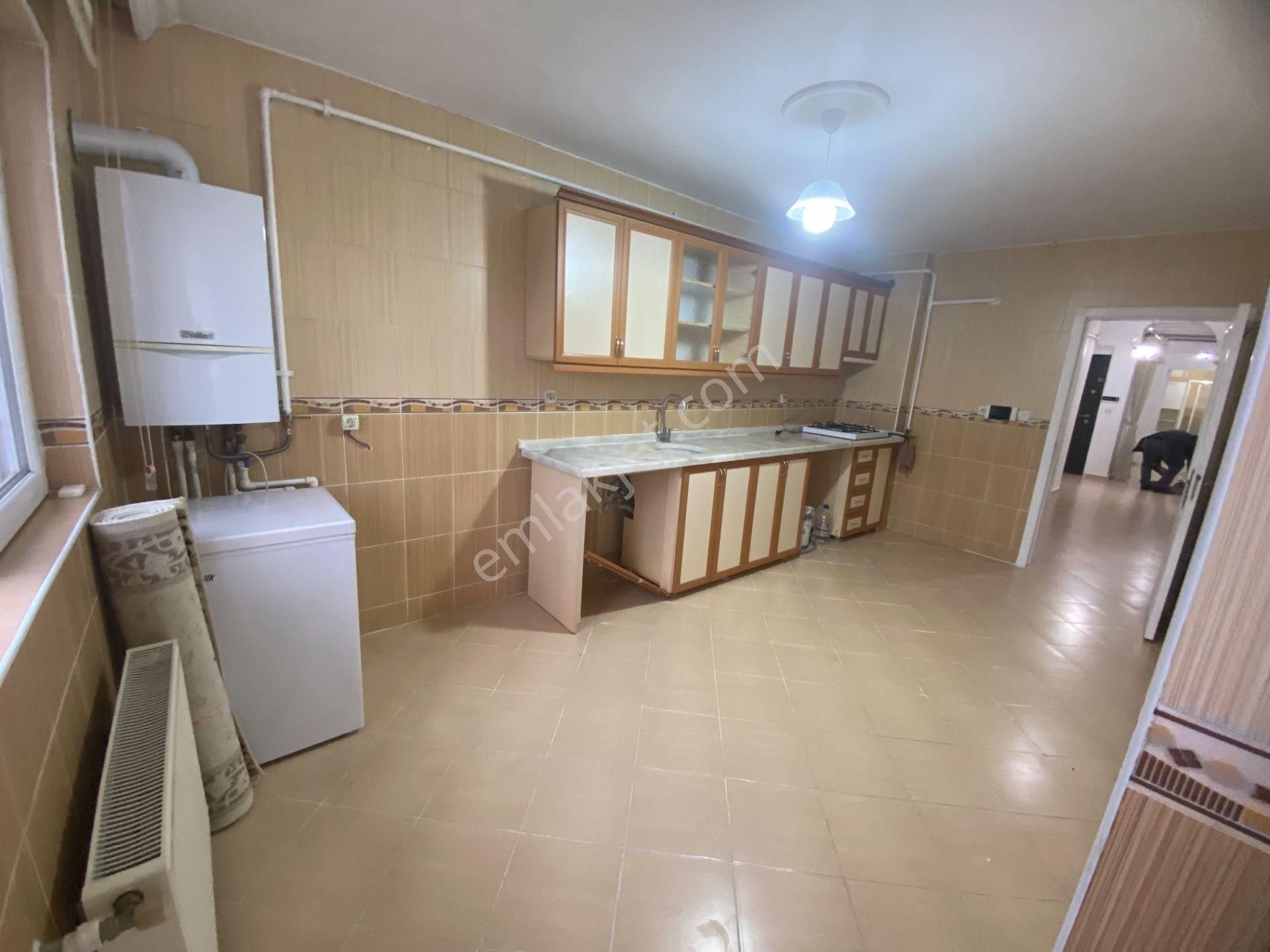 Süvari Mah. Güneş Durağı Yakını 3.kat 3+1 Geniş Kiralık Daire - Görsel 3