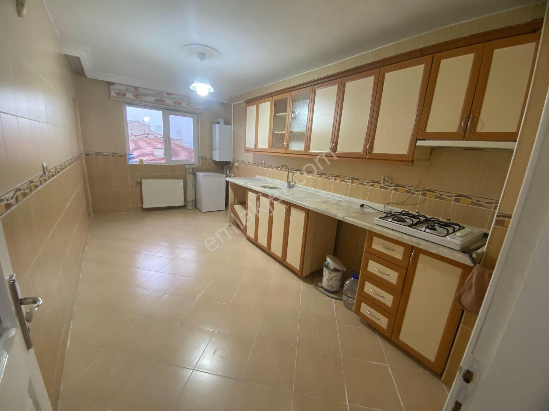 Süvari Mah. Güneş Durağı Yakını 3.kat 3+1 Geniş Kiralık Daire - Görsel 9