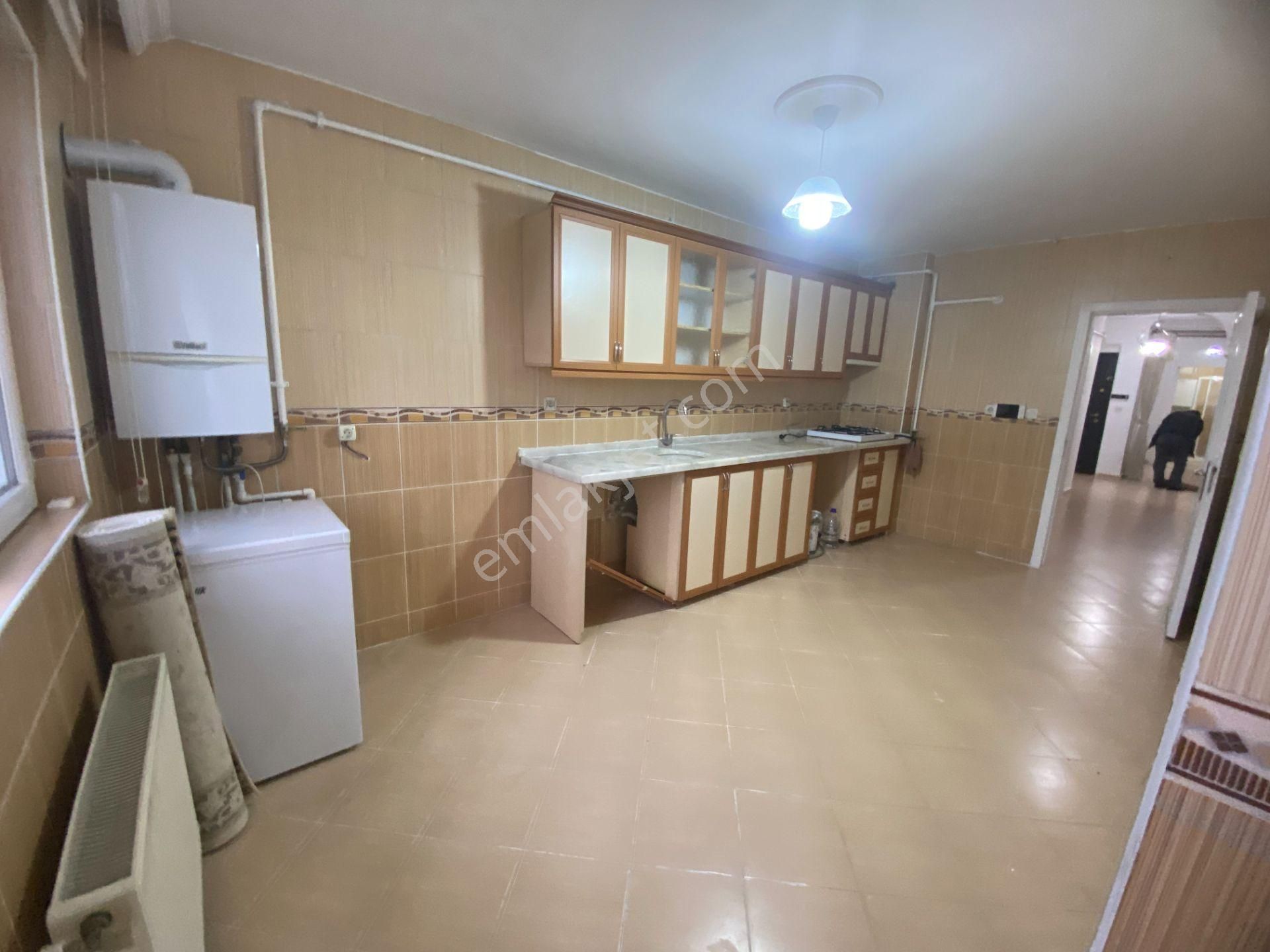 Süvari Mah. Güneş Durağı Yakını 3.kat 3+1 Geniş Kiralık Daire - Görsel 11
