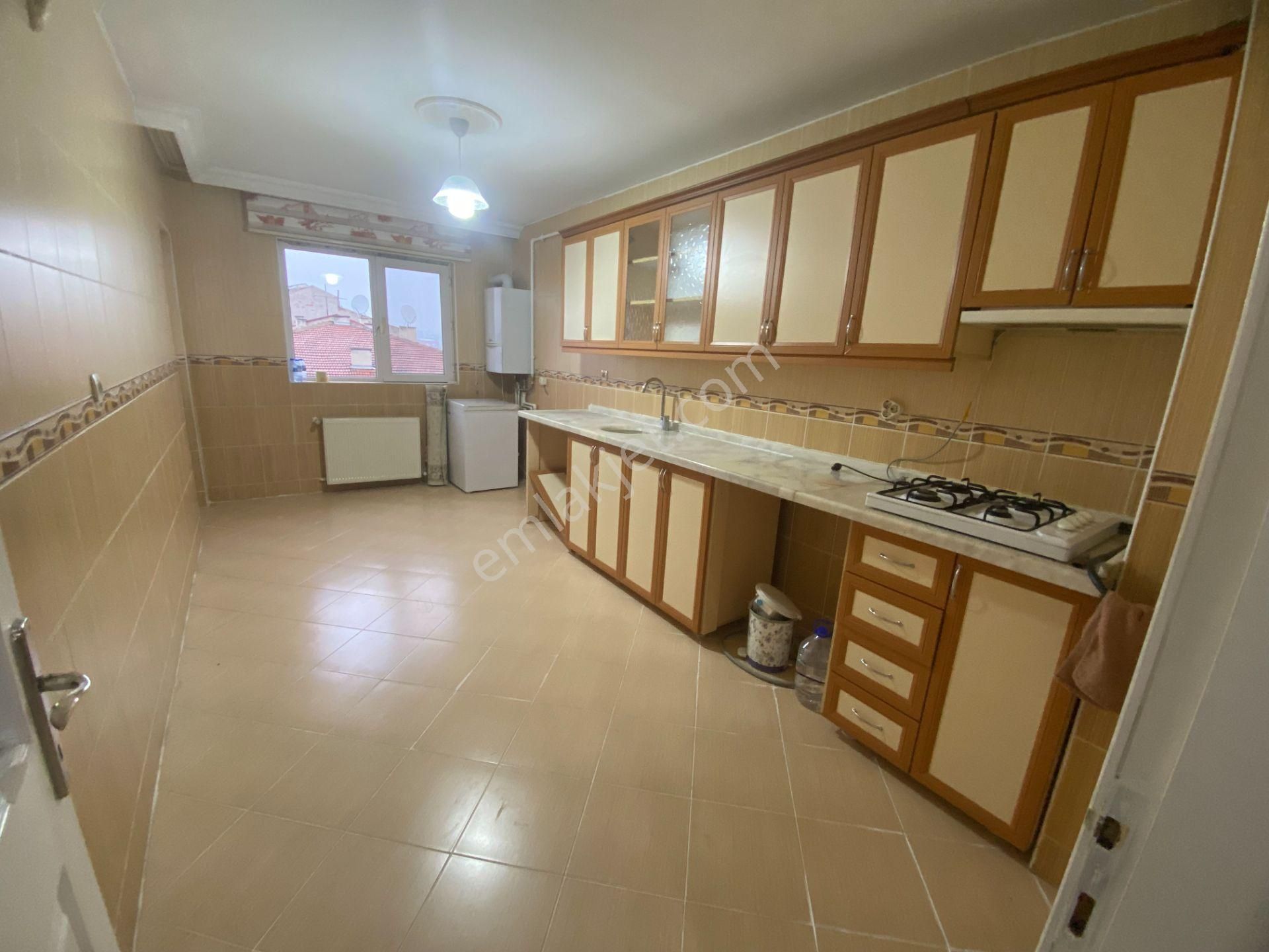 Süvari Mah. Güneş Durağı Yakını 3.kat 3+1 Geniş Kiralık Daire - Görsel 5