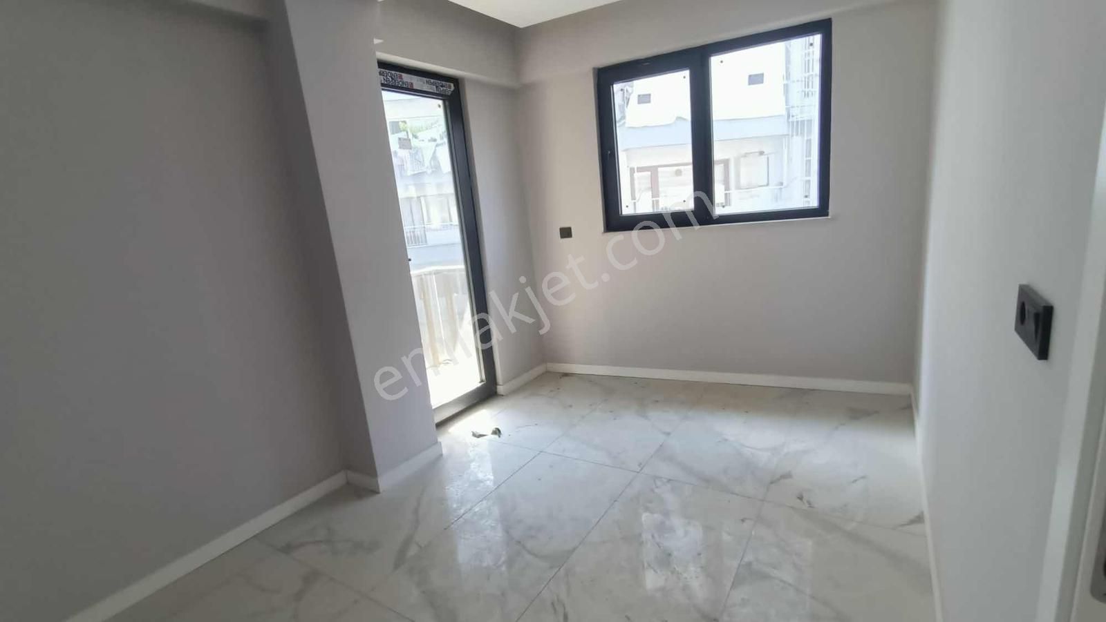 Sırakapılar Mahallesi Fırat Pastanesi Yakını Satılık Daire - Görsel 14