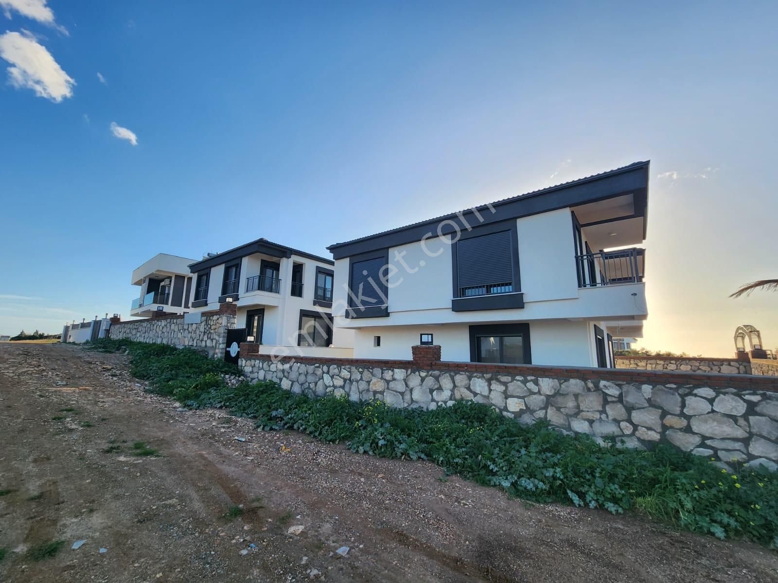 Hisar Mahallesi’nde Doğa İçinde Lüks Yaşam! Müstakil Bahçeli -bitişik Nizam 3+1 Villa - Görsel 22