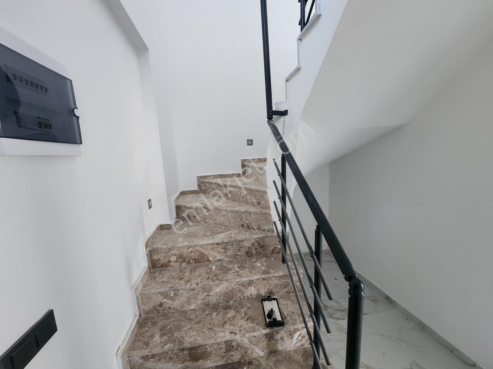 Hisar Mahallesi’nde Doğa İçinde Lüks Yaşam! Müstakil Bahçeli -bitişik Nizam 3+1 Villa - Görsel 12