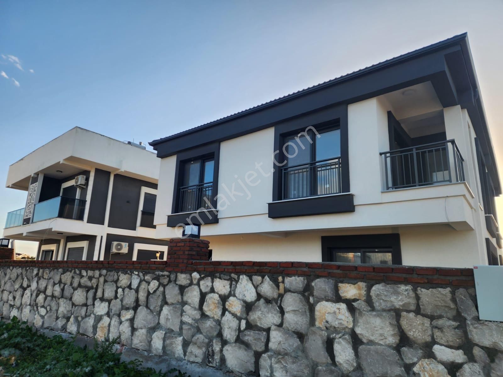 Hisar Mahallesi’nde Doğa İçinde Lüks Yaşam! Müstakil Bahçeli -bitişik Nizam 3+1 Villa - Görsel 3