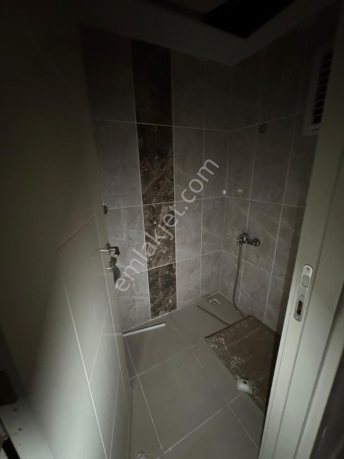 Adana Sarıçam Osmangazide Migros Çivarında 2+1 Fırsat Kaçmaz Bir Kiralık Daire - Görsel 4