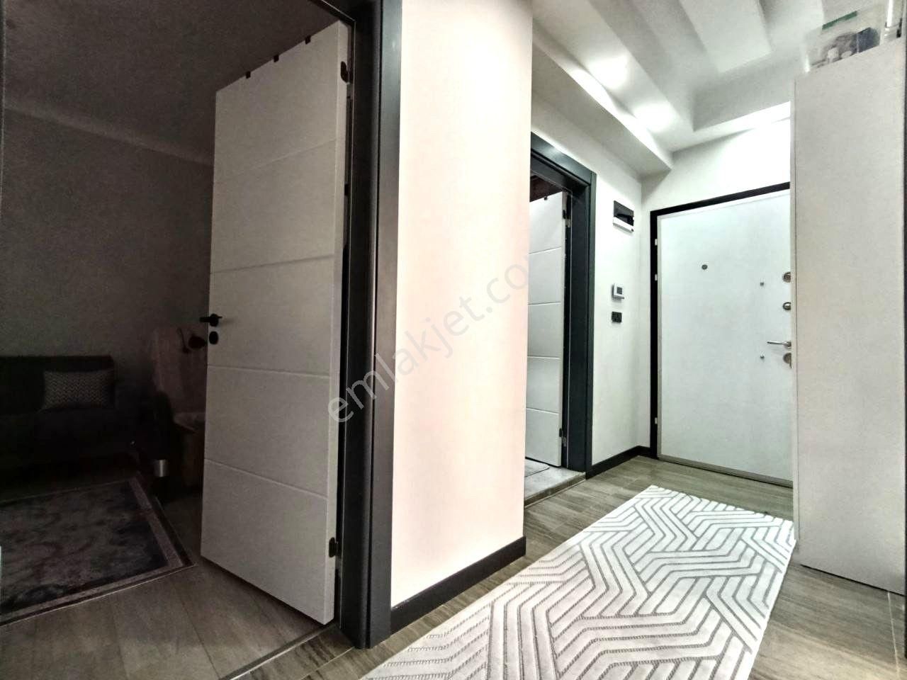 𝄞melodi'den Akçay Merkez'de Genç Binada Ada Mutfaklı Ön Cephe Asansörlü En Üst Kat Deluxe 2+1daire - Görsel 6