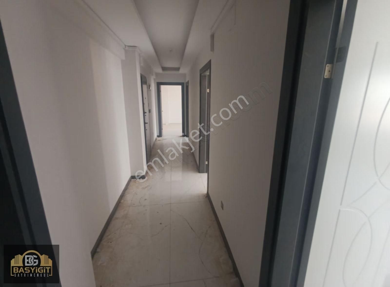 Başyiğit Gm. Reşat Bey Mh.2+1,100 M2. Ö.otopark Satılık Daire - Görsel 2