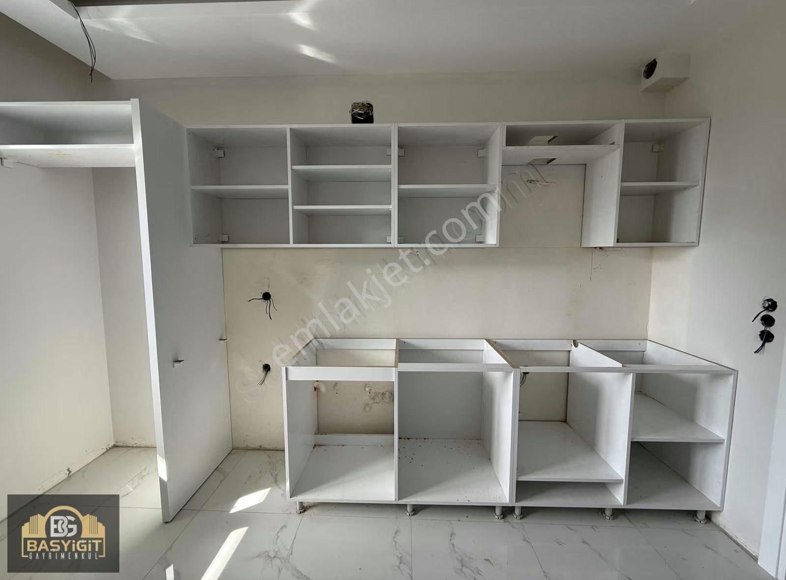 Efendi Mah.ringyolu Yakını 2+1,92m2 Özel Otoparklı Lüks Daire - Görsel 2