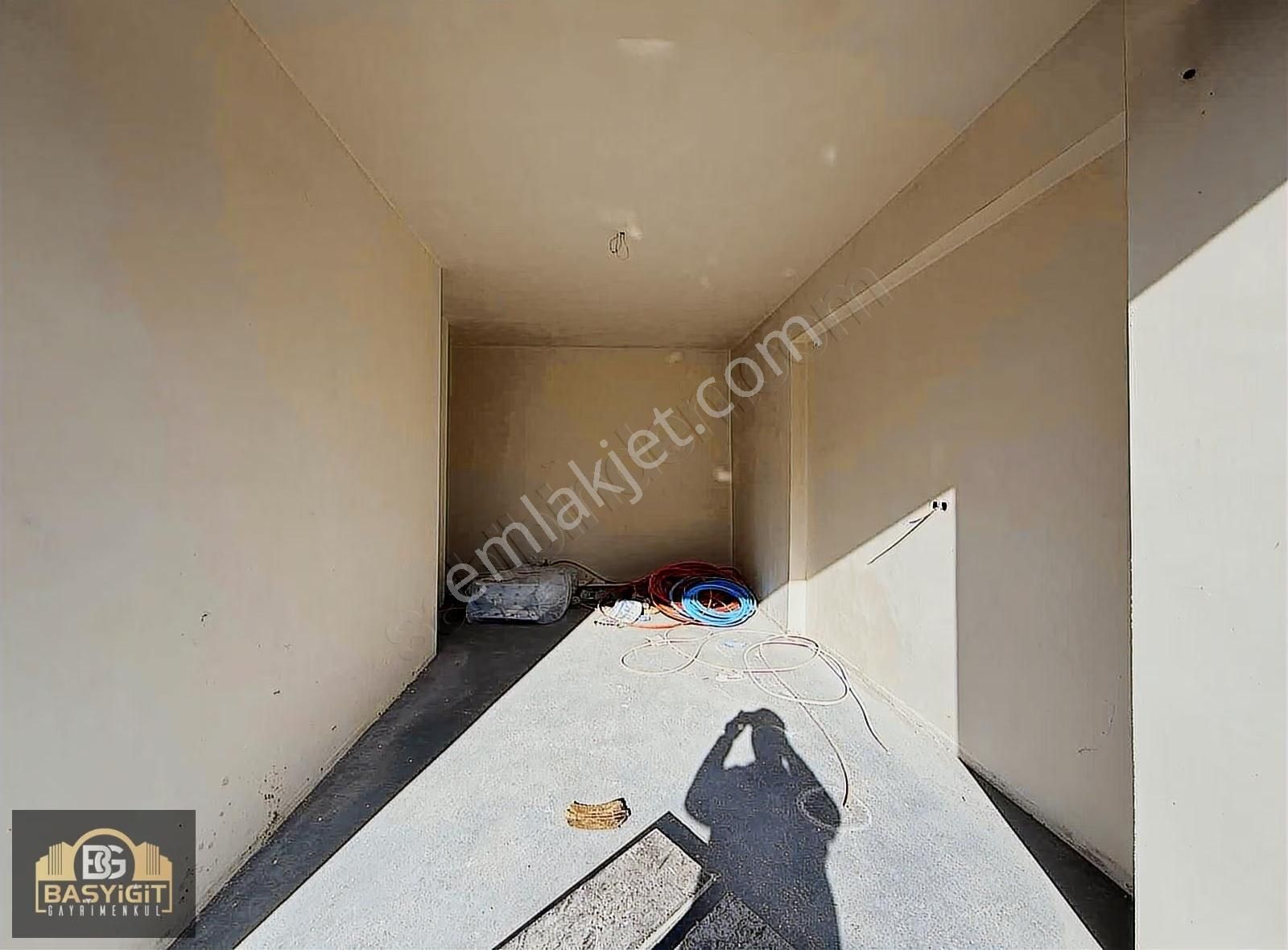 Efendi Mah.ringyolu Yakını 2+1,92m2 Özel Otoparklı Lüks Daire - Görsel 3