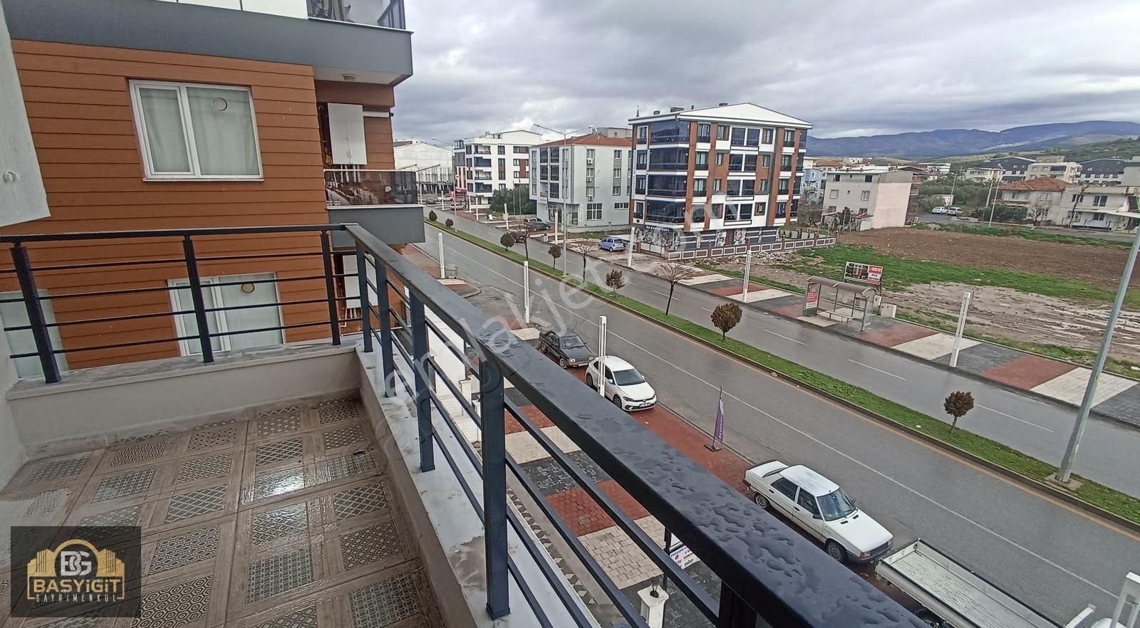 Cumhuriyet Mh. Turyolu Üzeri 2+1 Satılık Daire - Görsel 2