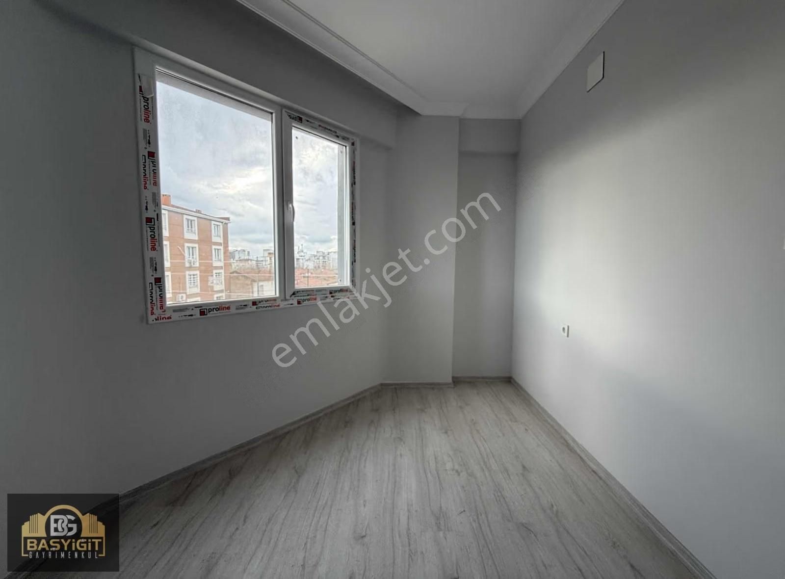 Atatürk Mah.arakat 2+1,100m2 Köşe Satılık Sıfır Daire - Görsel 3