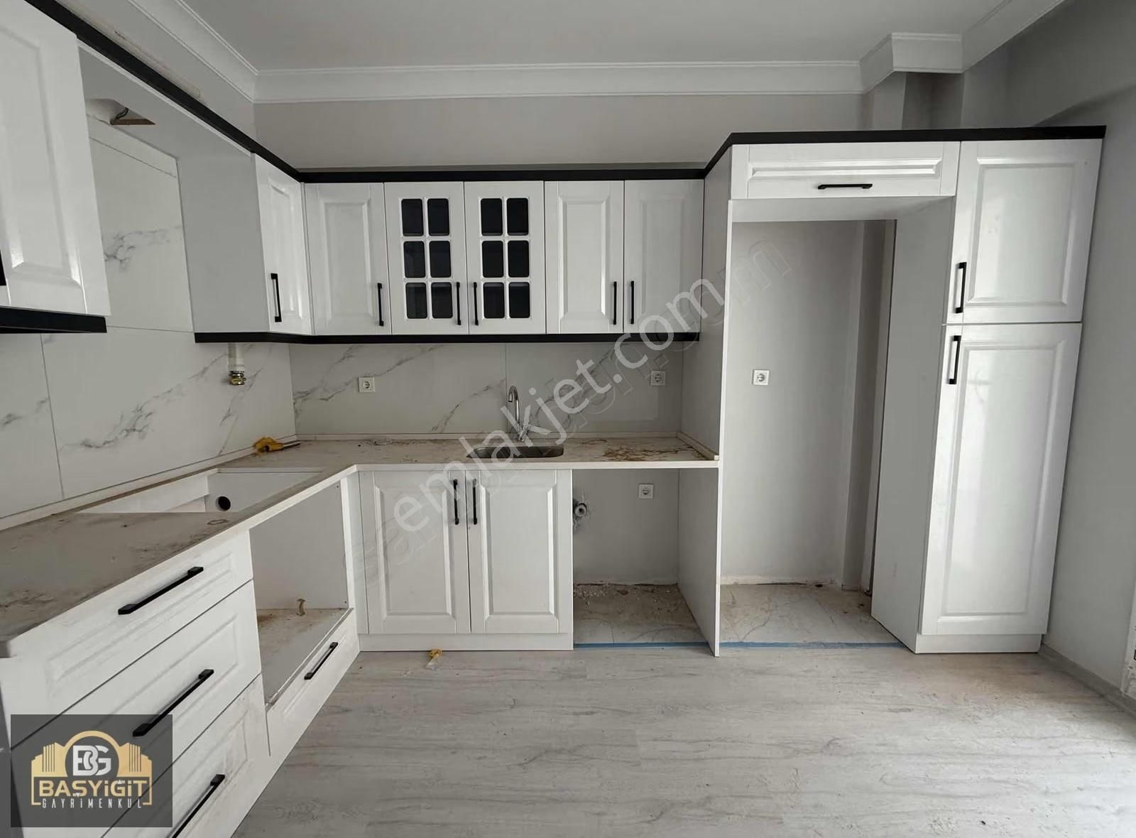 Atatürk Mah.arakat 2+1,100m2 Köşe Satılık Sıfır Daire