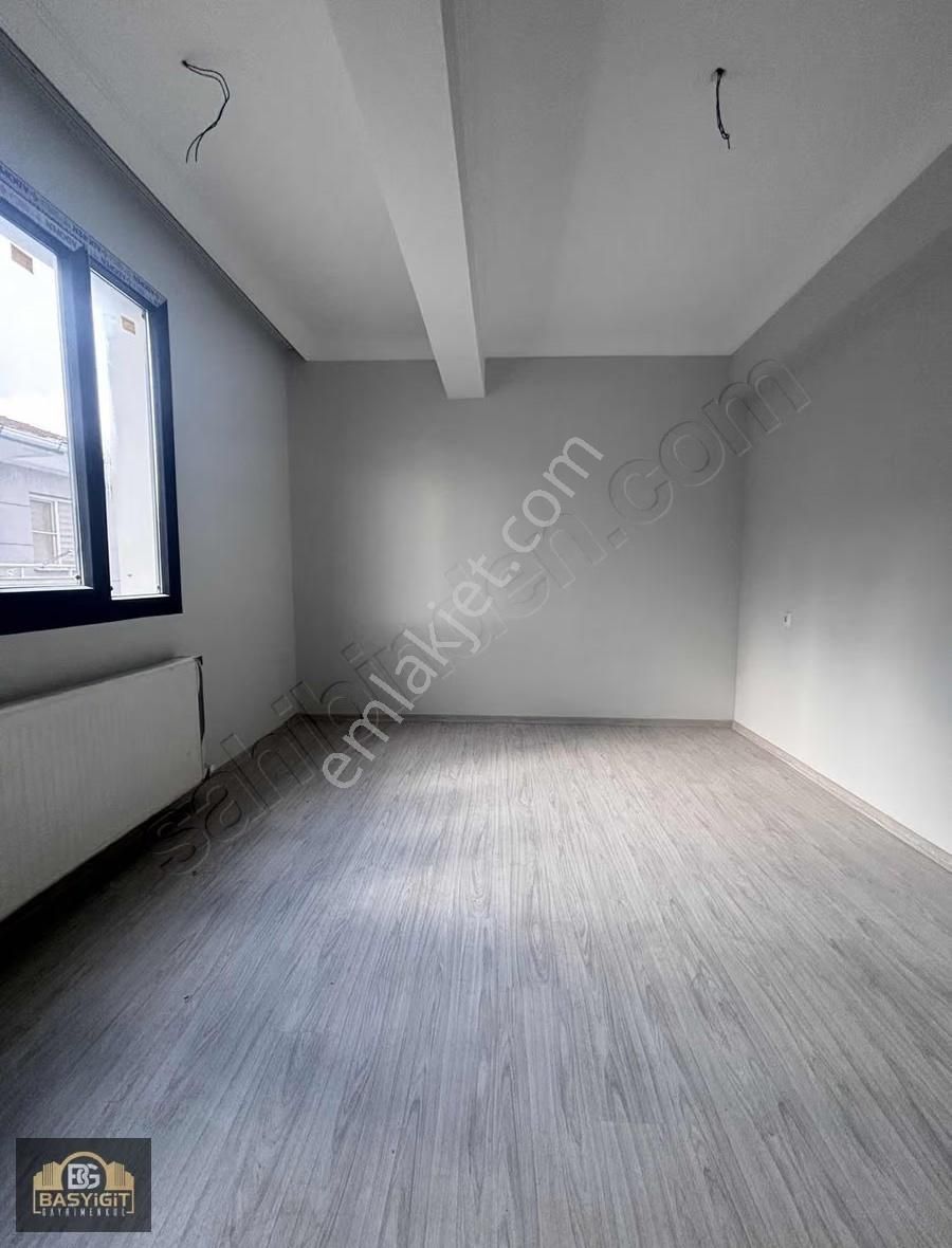 Hürriyet Mah. Cuma Pazarı Yakını 2+1,98m2 Arakat Satılık Daire - Görsel 11