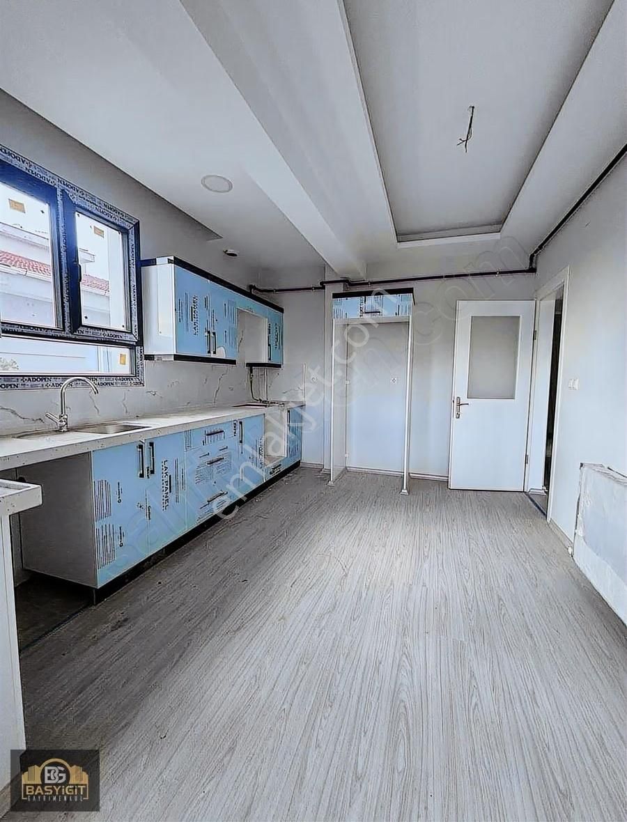 Hürriyet Mah. Cuma Pazarı Yakını 2+1,98m2 Arakat Satılık Daire - Görsel 8
