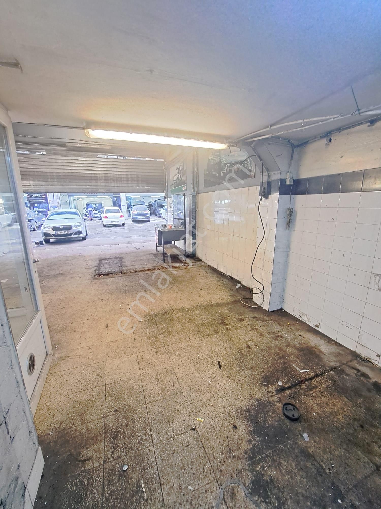 Toprak İnşaat...akınsal Oto Sanayide Asma Katlı 75 M2 Boş !!! - Görsel 4