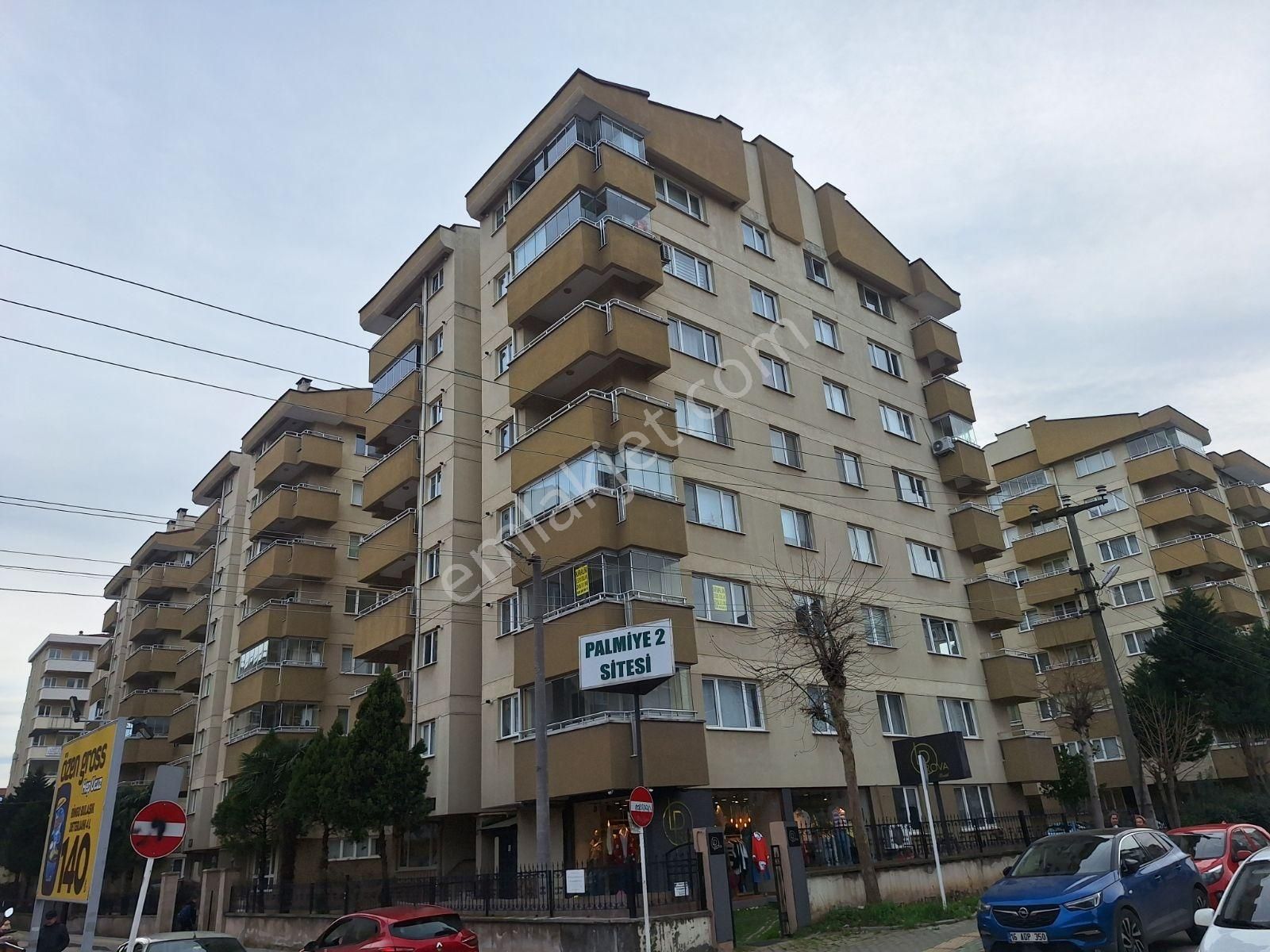 Esen'den Palmiye 2'de Metroya Çok Yakın Arakat Kiralık Daire