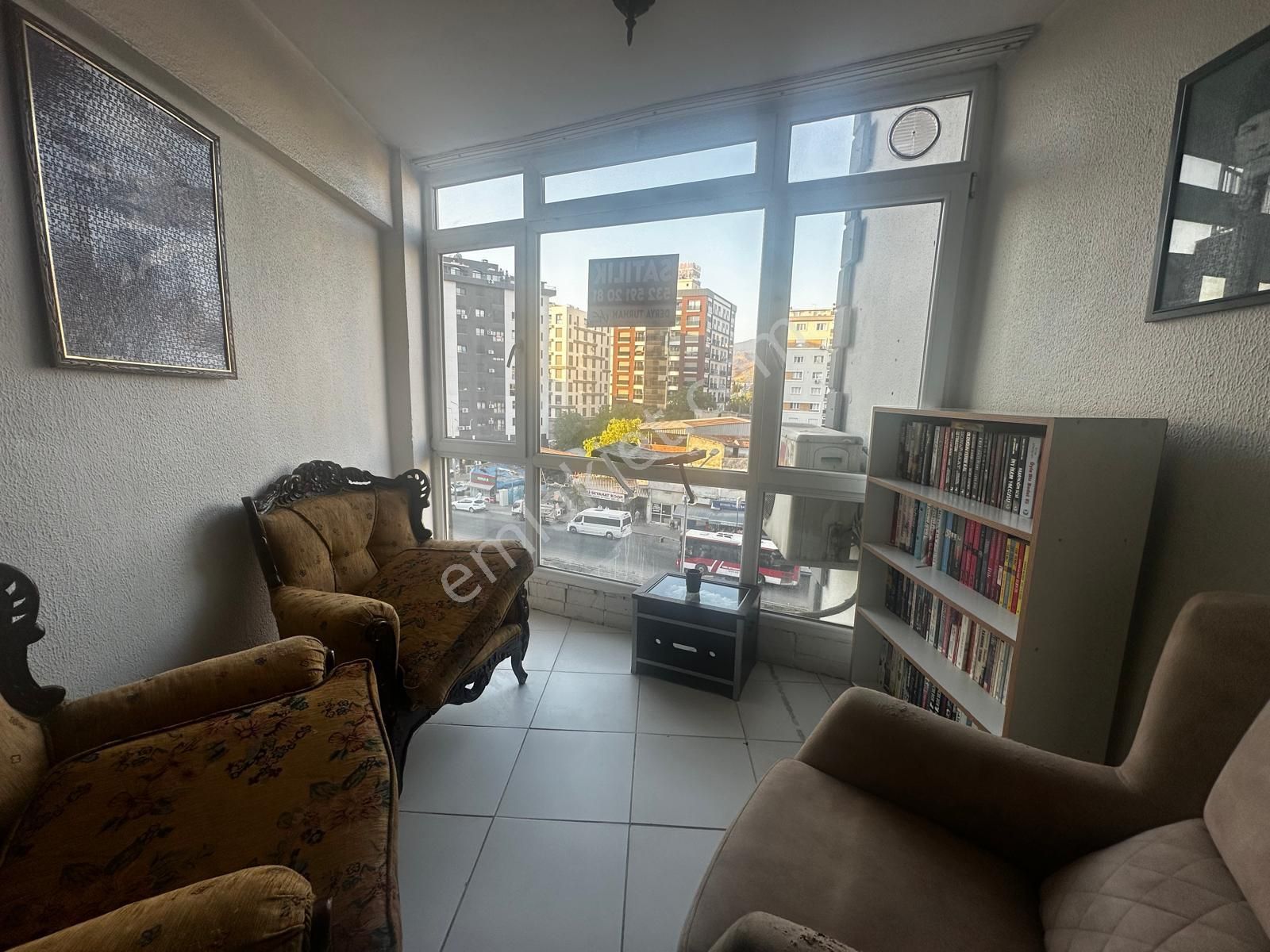 Karşıyaka Anadolu Caddesi Üzeri Otoparklı 3+1 Satılık Daire - Görsel 10