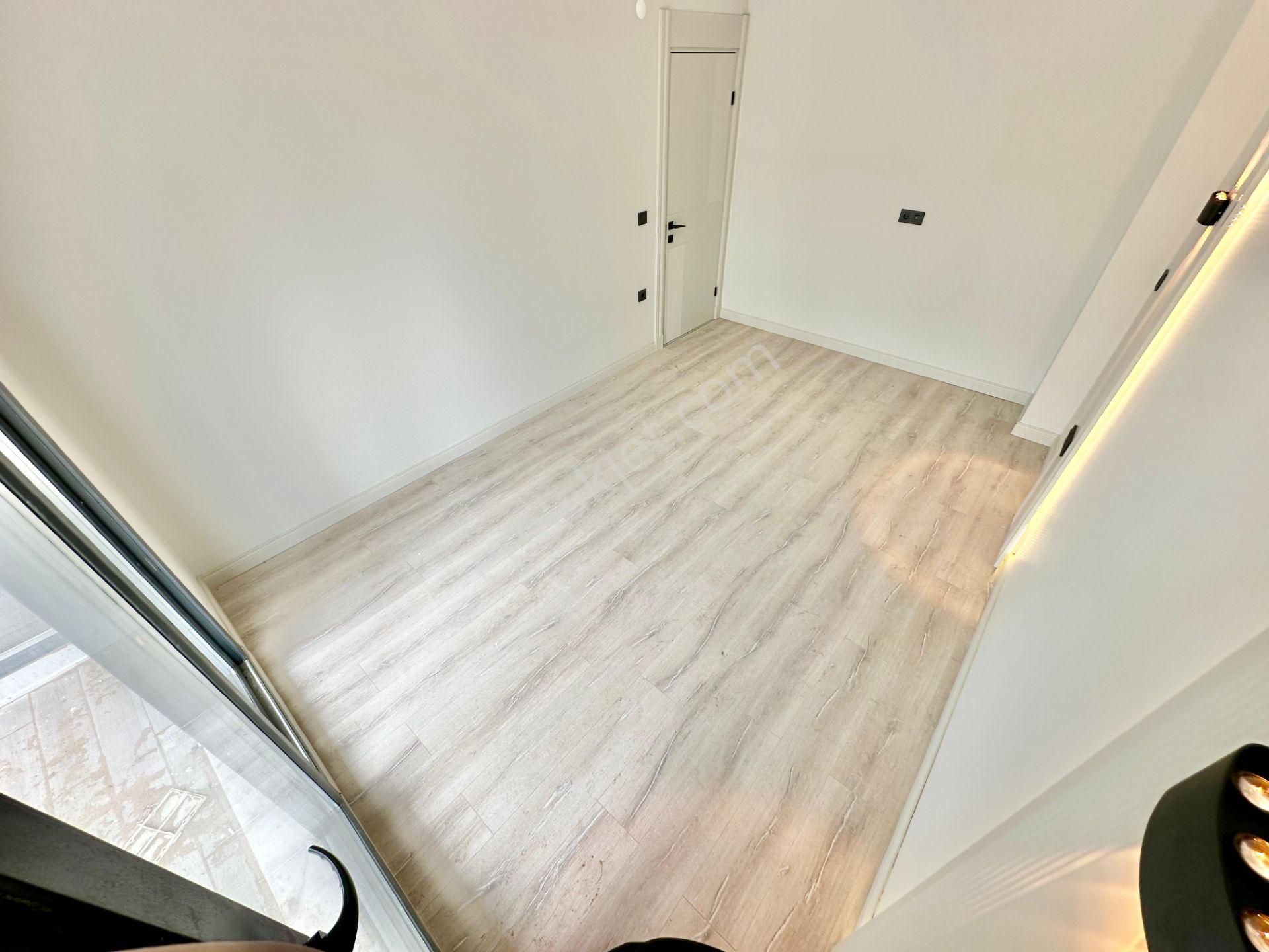 ꧁akçay Ay Emlaktan꧂güre'de Lüks Sitede Bahçe Kullanımlı Müstakil Tadında Satılık 2+1 Şık Daire - Görsel 22
