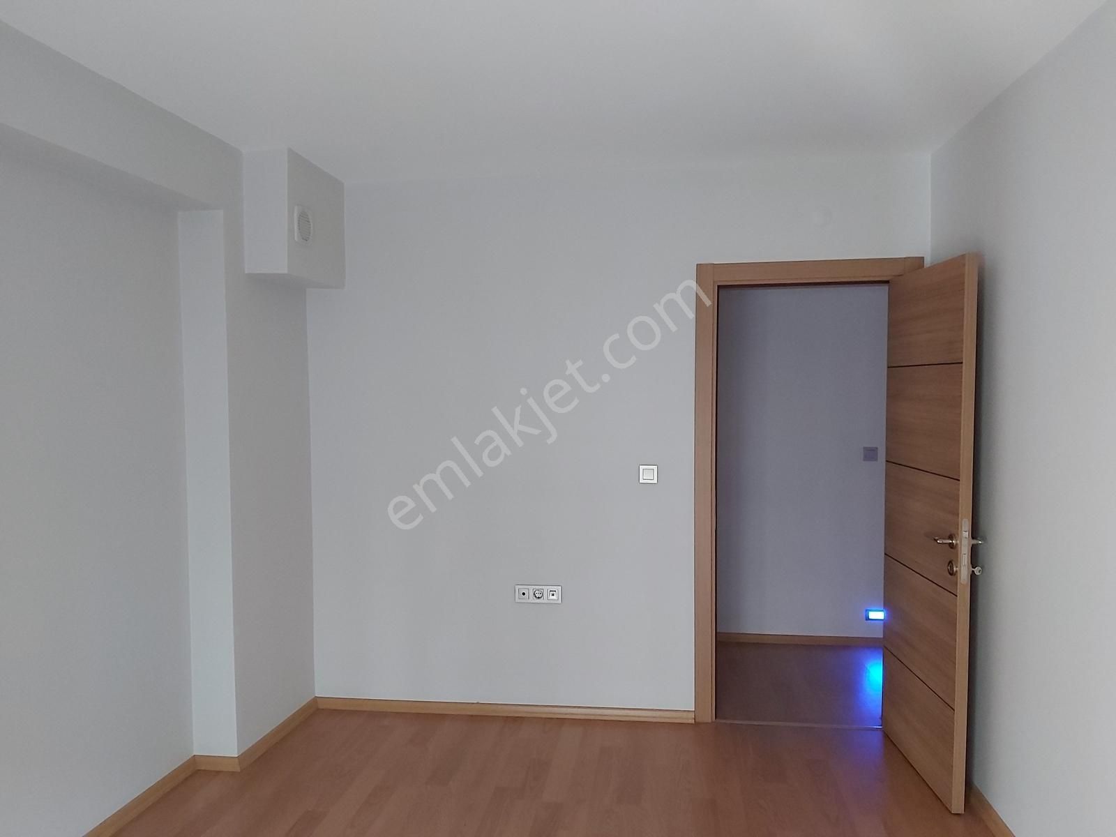 Atıfbey Mah.de Sevgi Yoluna Cepheli 4+1 180m2 Kiralık Daire - Görsel 18