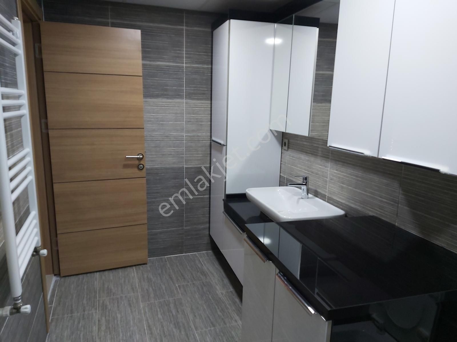 Atıfbey Mah.de Sevgi Yoluna Cepheli 4+1 180m2 Kiralık Daire - Görsel 6